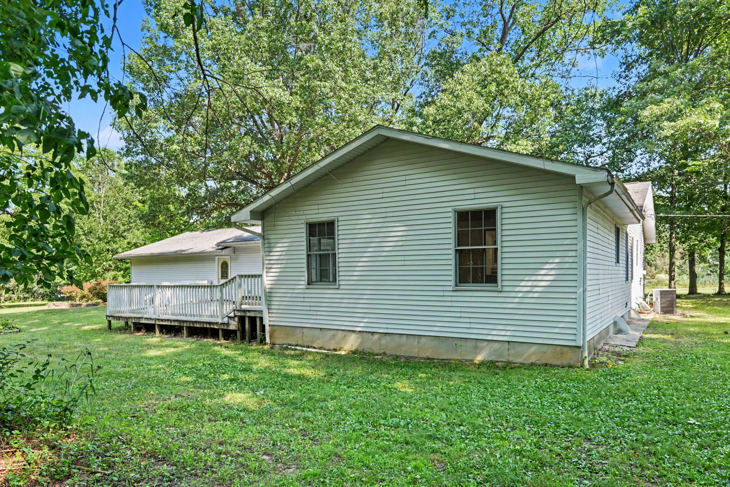 27911 Gideon Street Dowagiac MI 49047