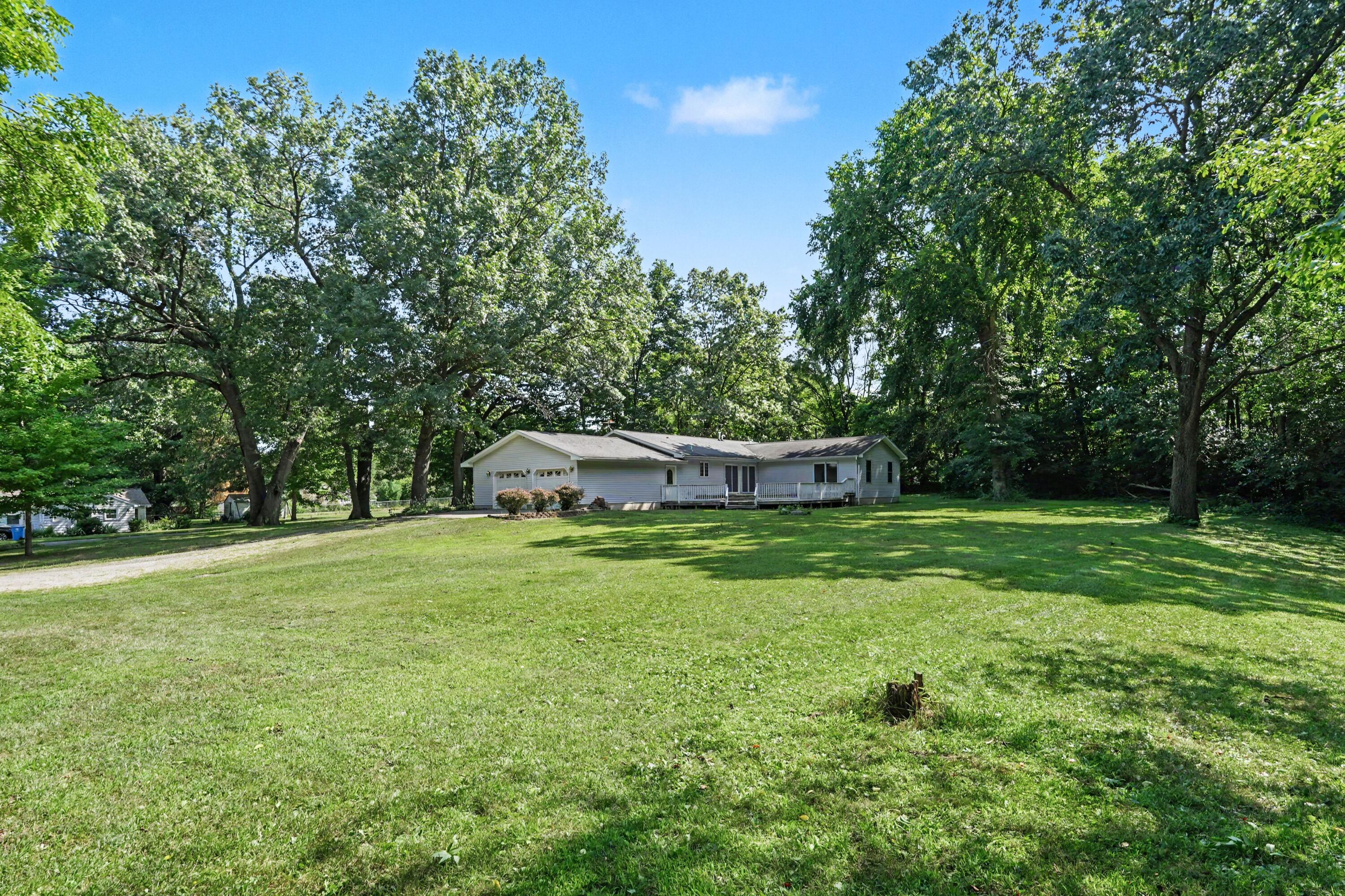 27911 Gideon Street Dowagiac MI 49047
