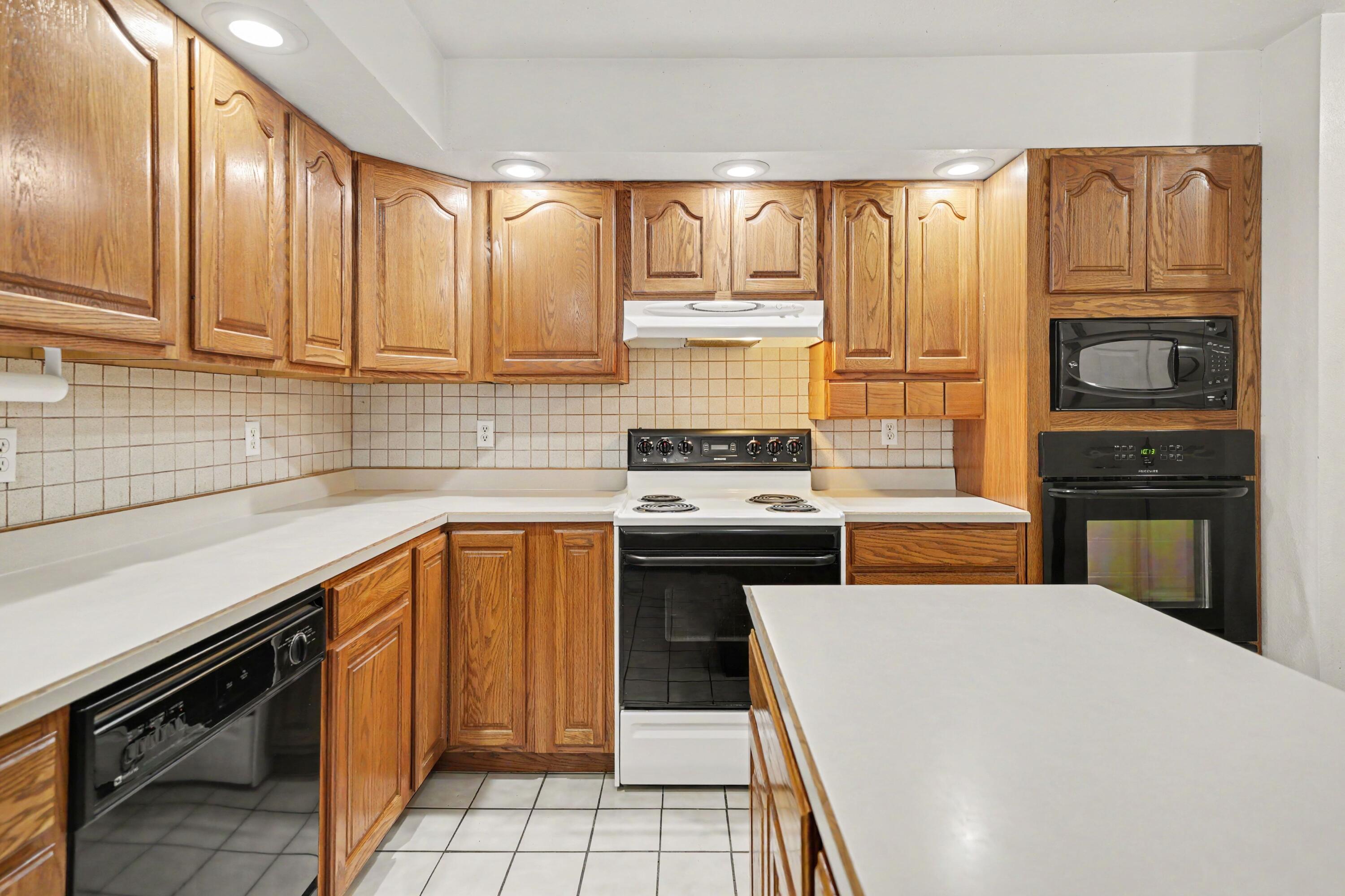 27911 Gideon Street Dowagiac MI 49047