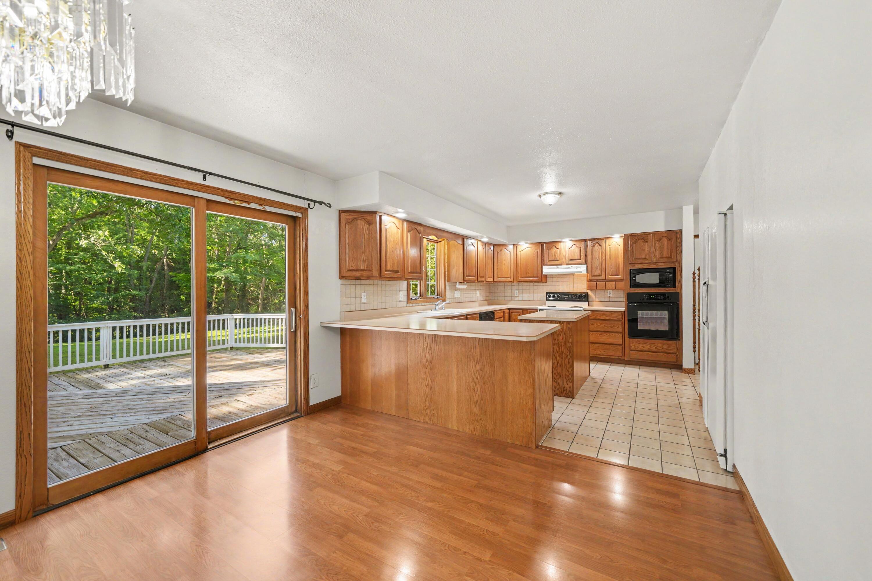 27911 Gideon Street Dowagiac MI 49047