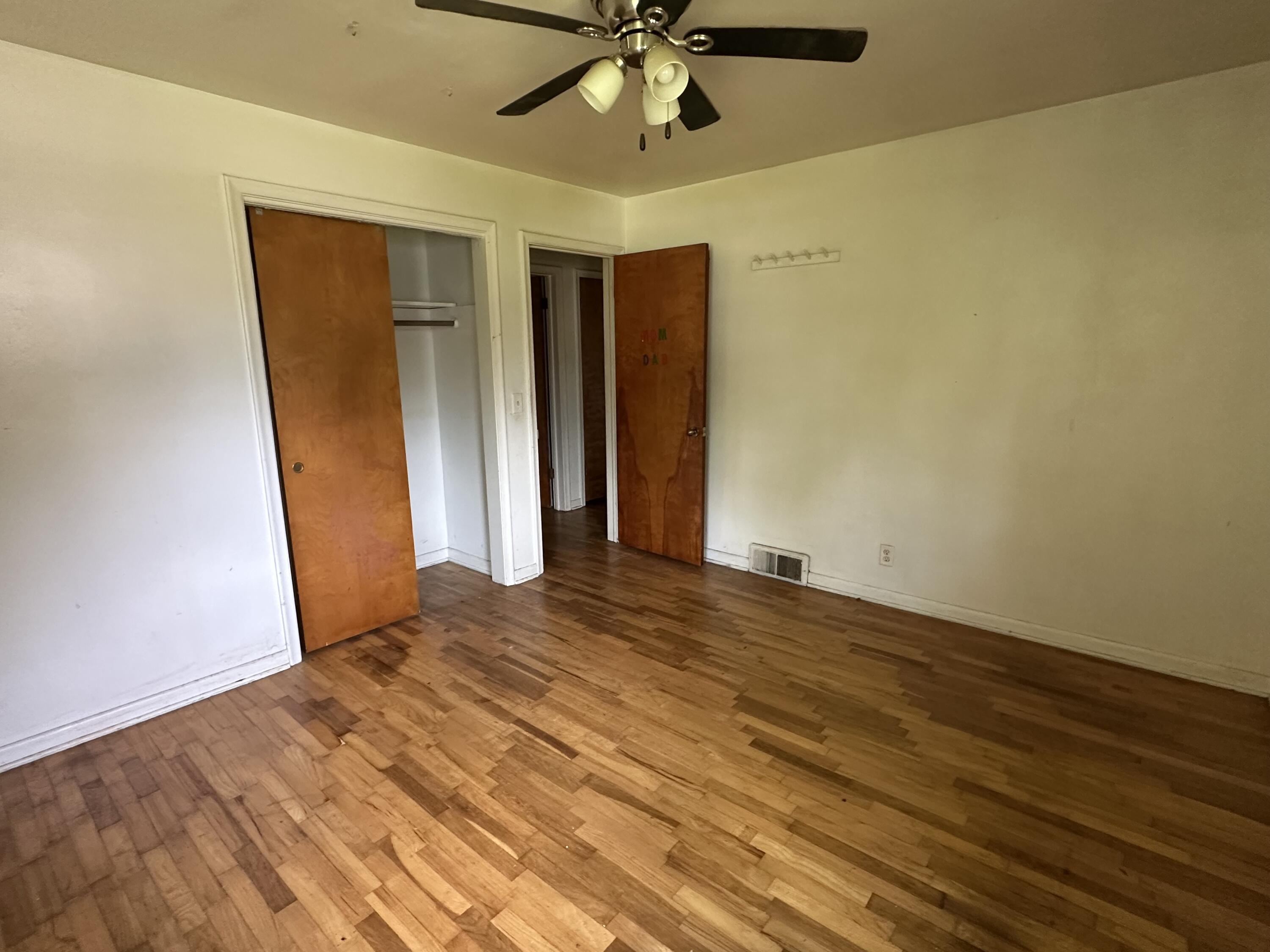 1560 Magnolia Street Kalamazoo MI 49048