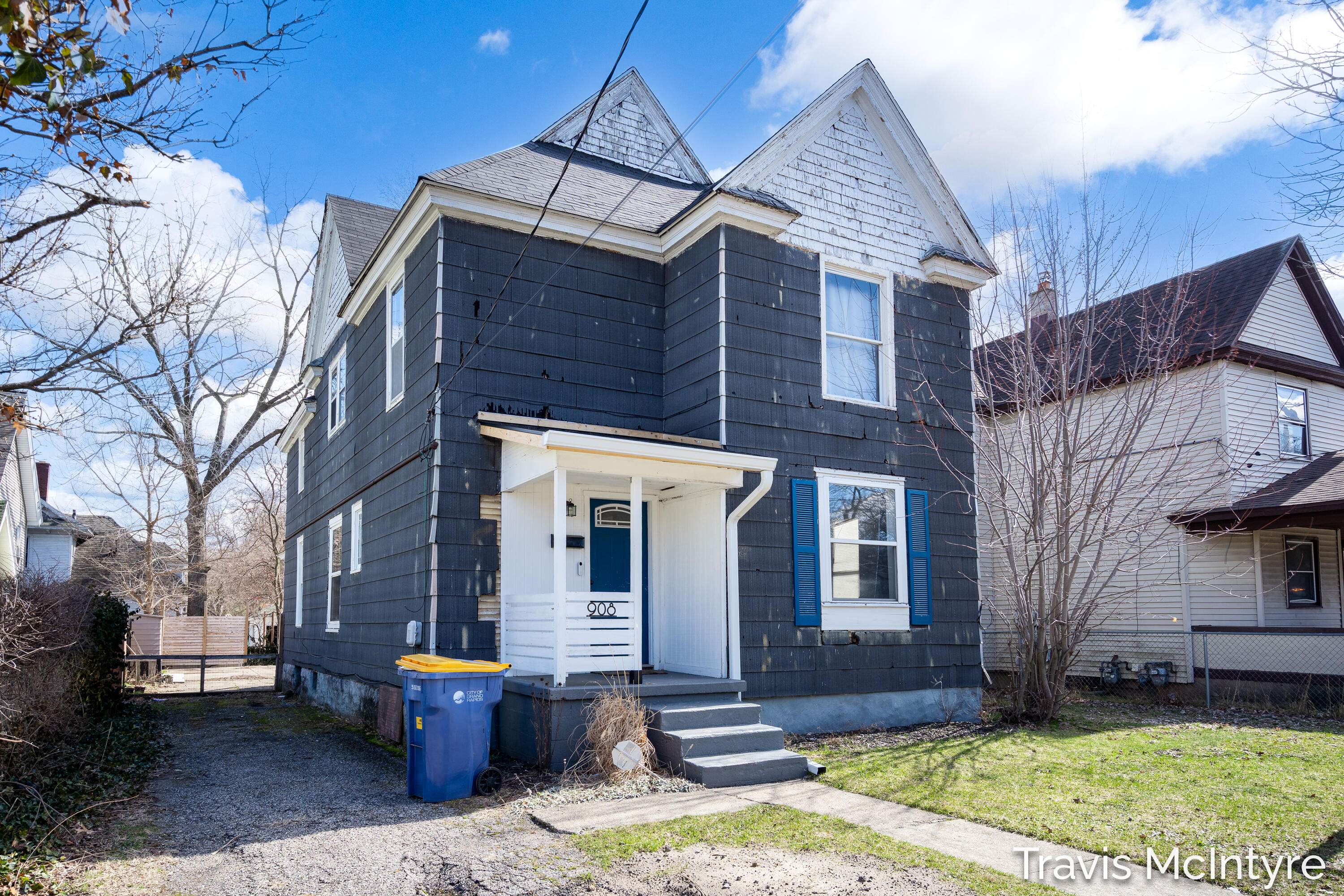 908 Eastern Avenue SE Grand Rapids MI 49507