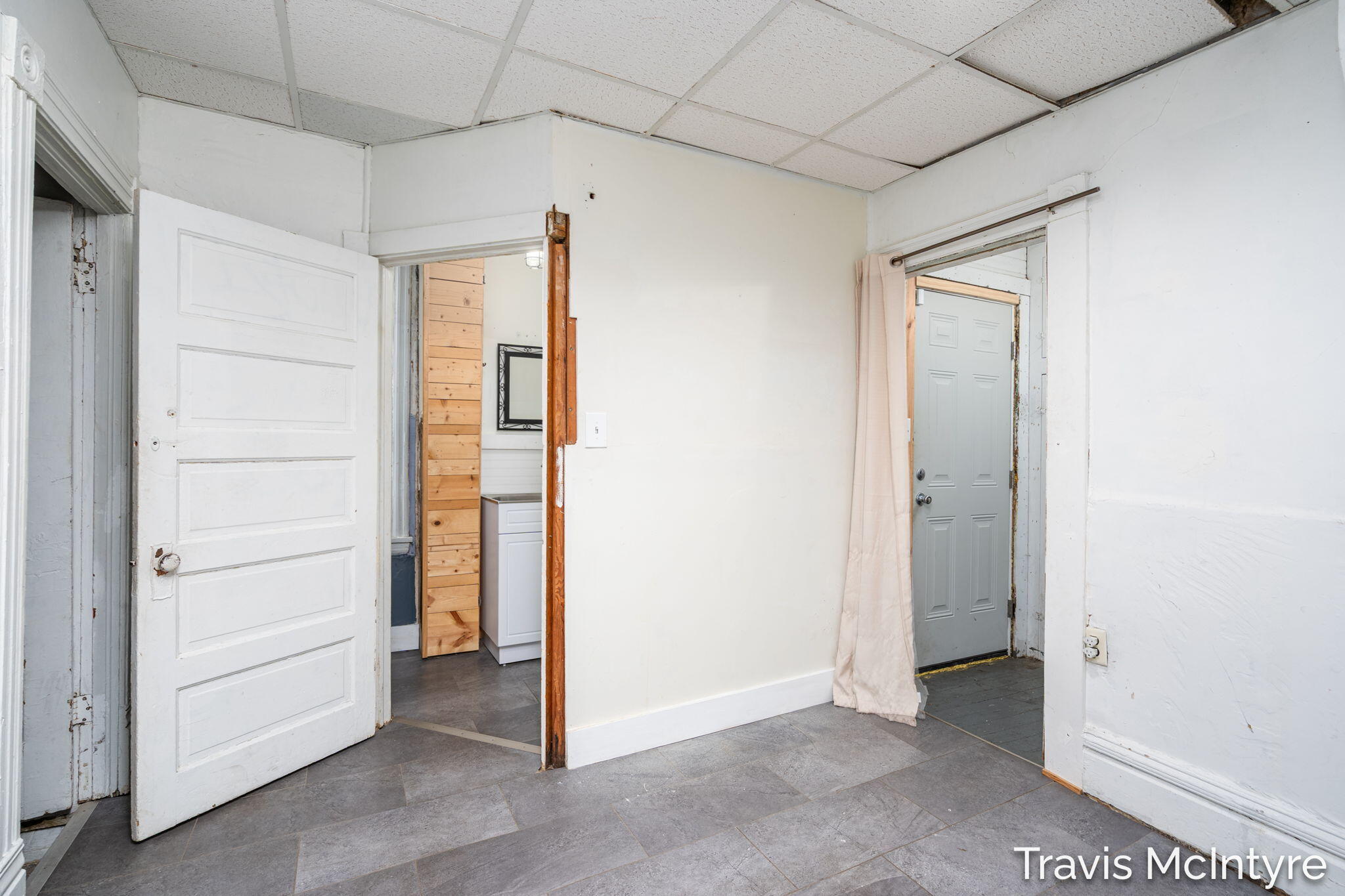 908 Eastern Avenue SE Grand Rapids MI 49507