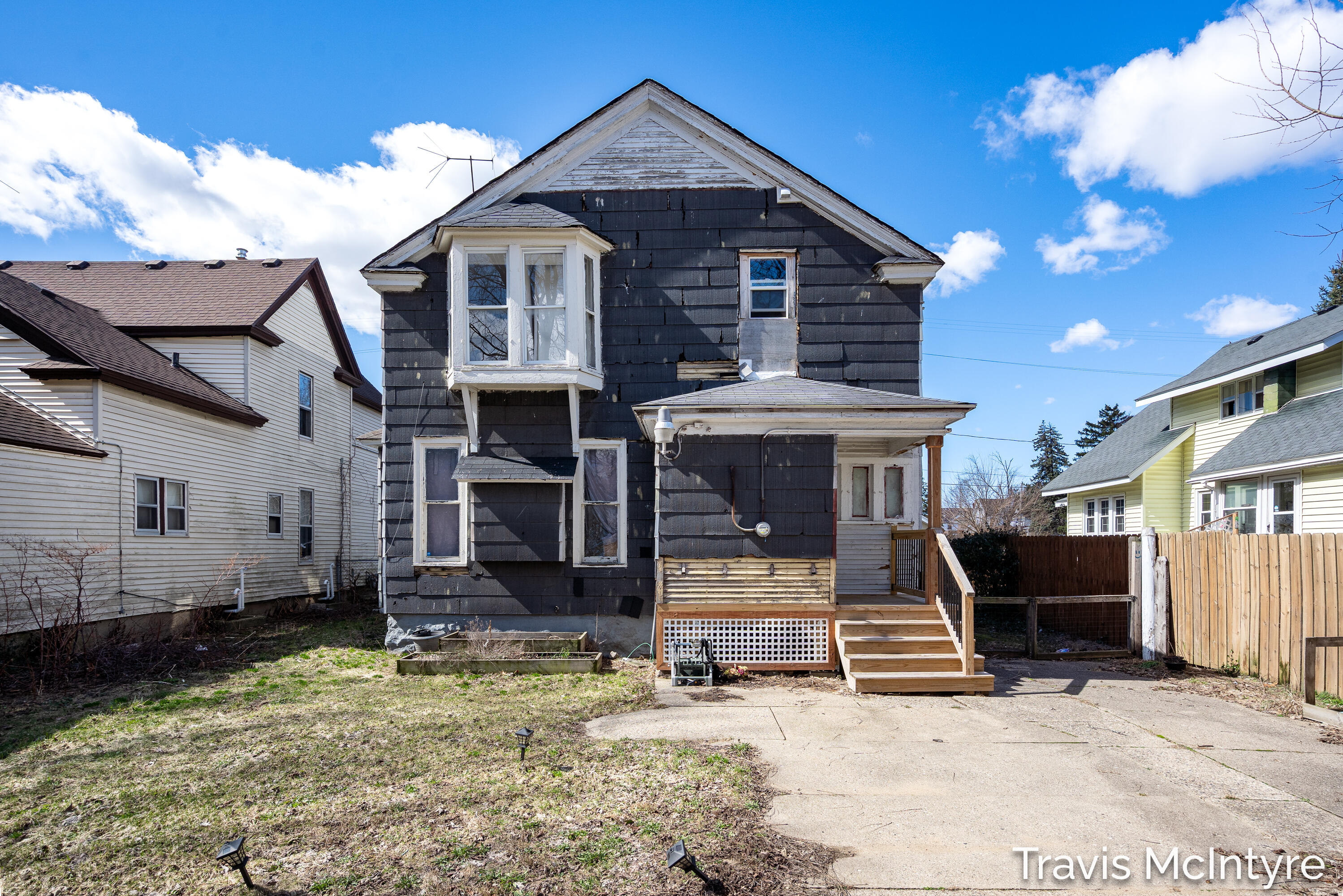 908 Eastern Avenue SE Grand Rapids MI 49507