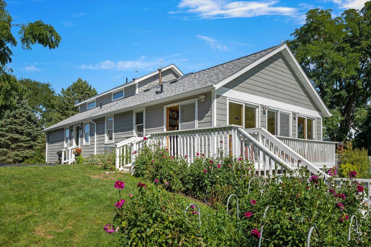 19196 Cleveland Avenue Galien MI 49113