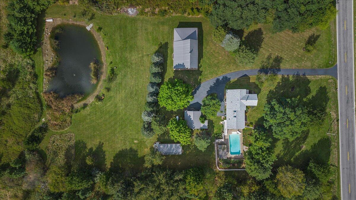 19196 Cleveland Avenue Galien MI 49113