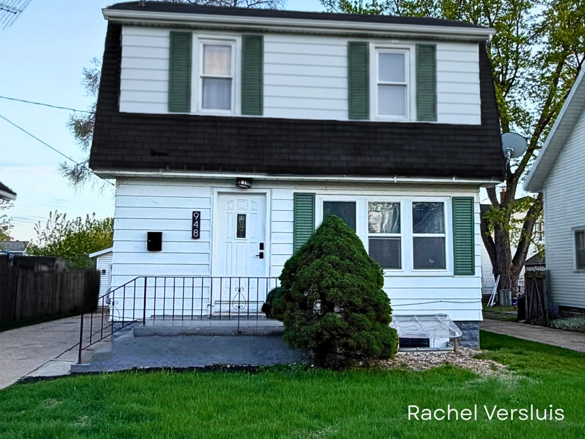 948 Richmond Street NW Grand Rapids MI 49504