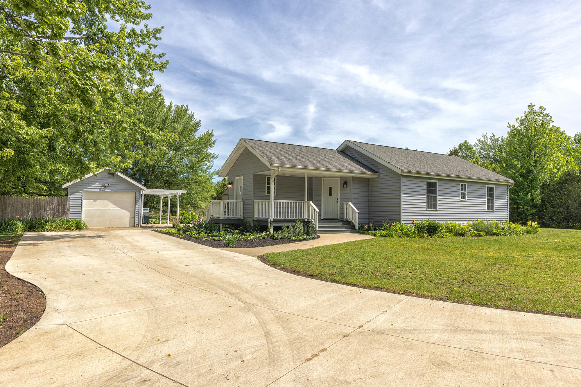 75764 16th Avenue South Haven MI 49090