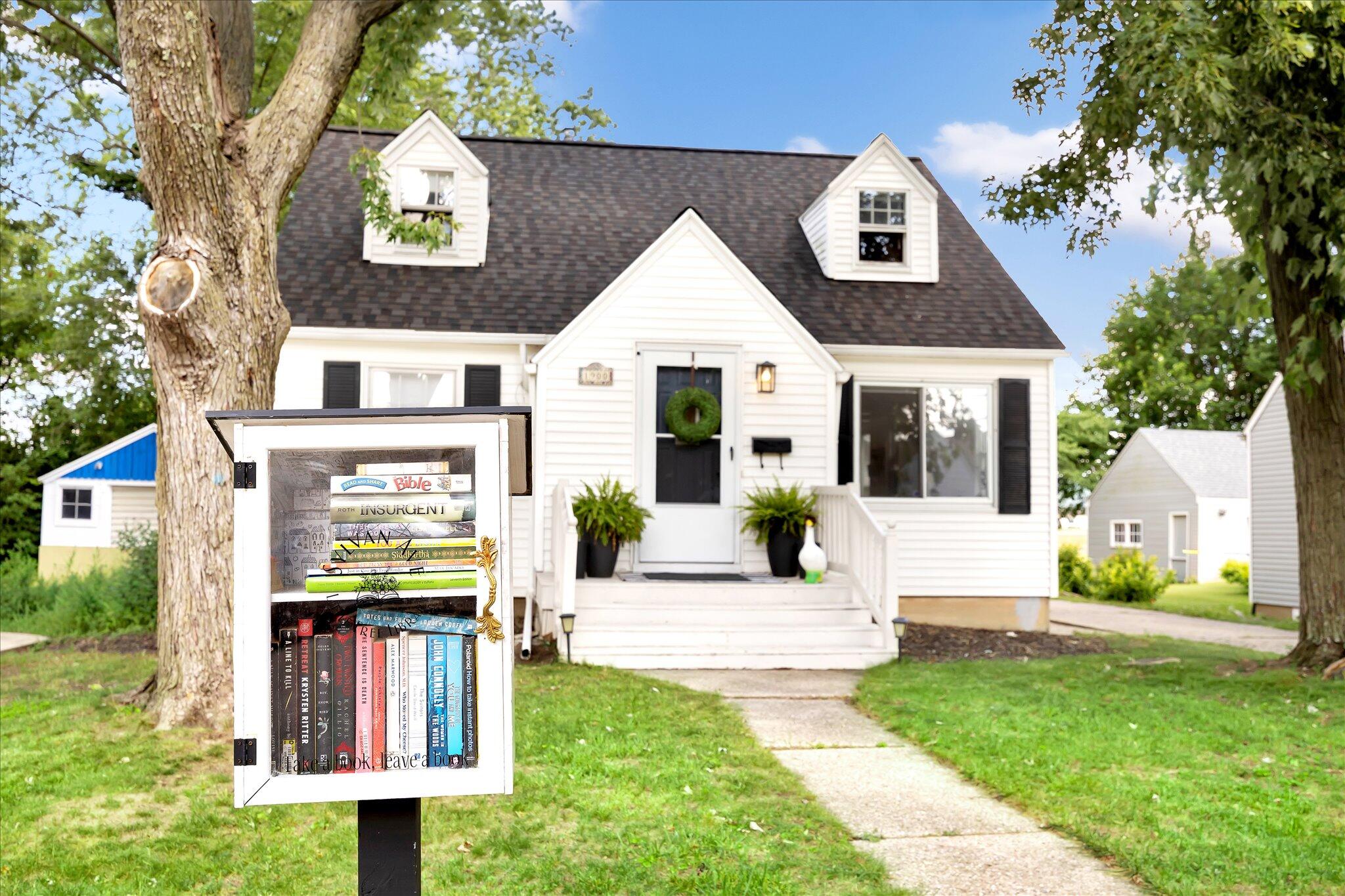 1900 Sylvan Avenue SE Grand Rapids MI 49506