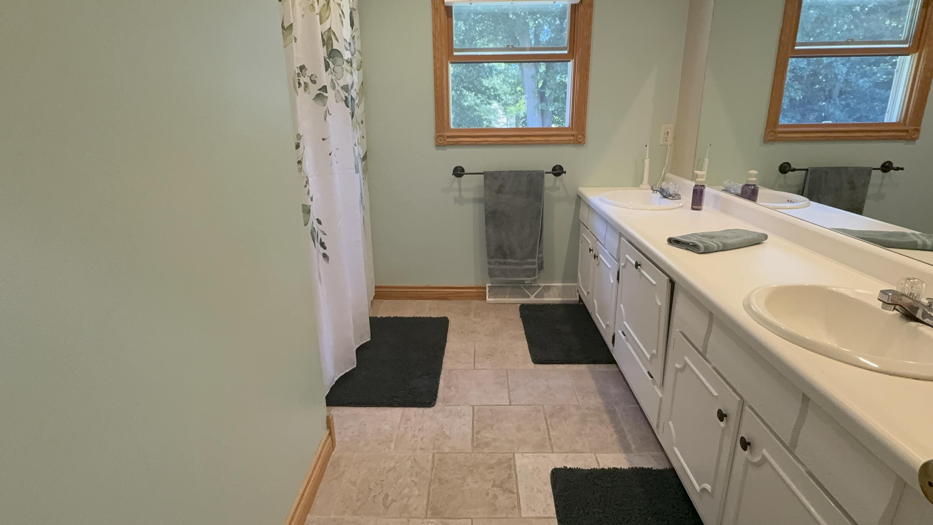 6817 Springbrook Lane Kalamazoo MI 49004