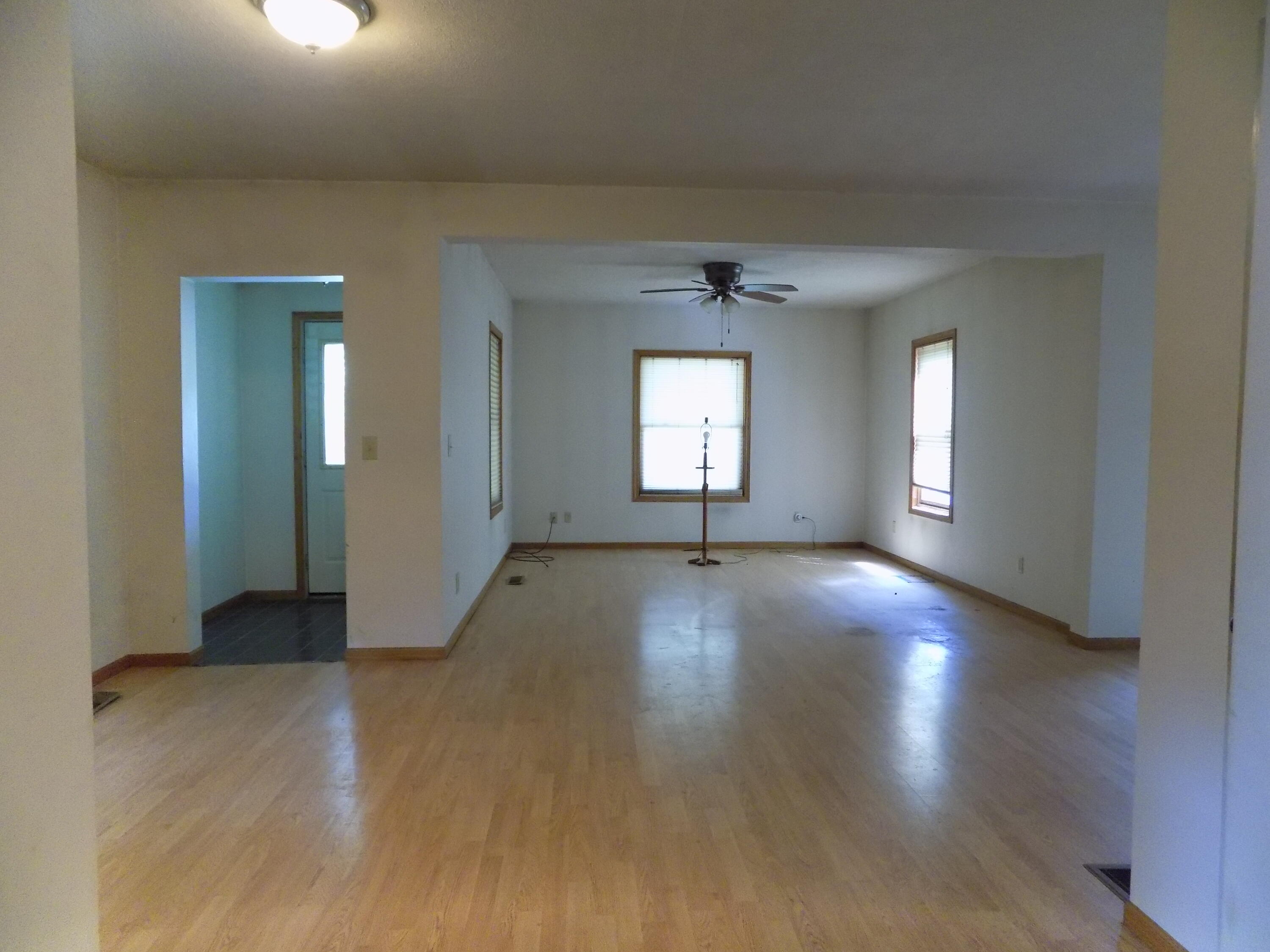 166 N West Street Coloma MI 49038