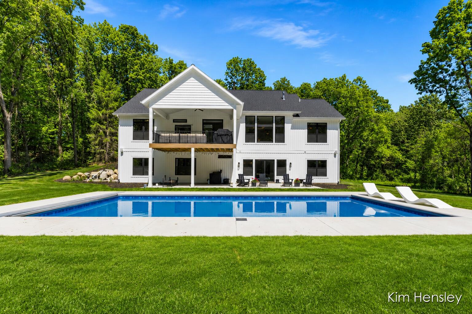 8571 Young Avenue NE Rockford MI 49341