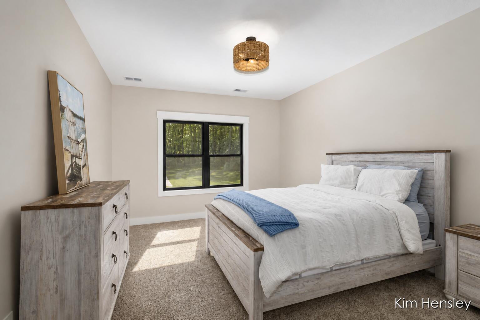 8571 Young Avenue NE Rockford MI 49341