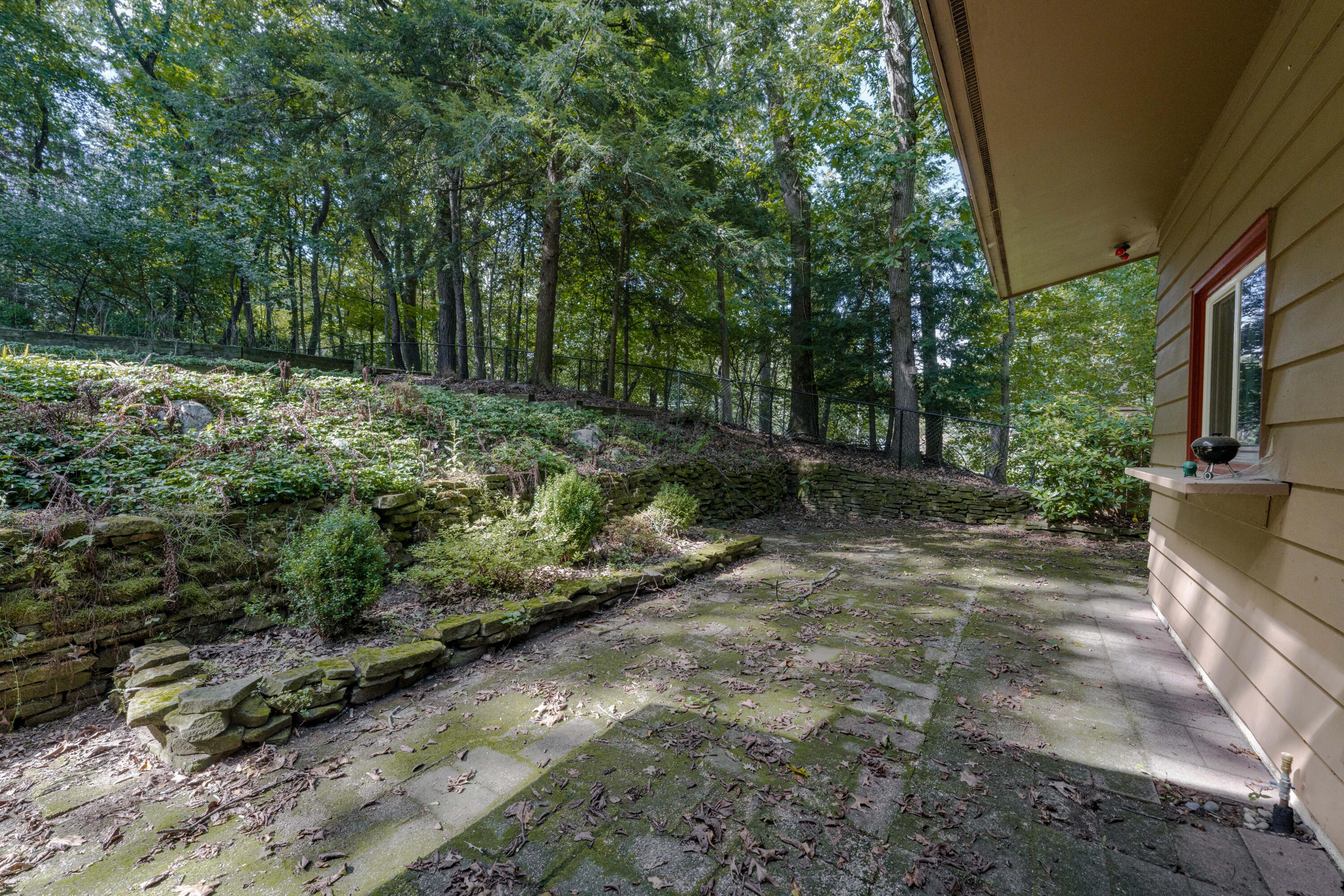 2146 Treehaven Drive Kalamazoo MI 49008