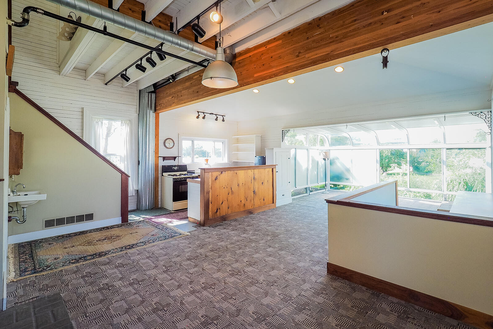 24 W Linden Street W Three Oaks MI 49128