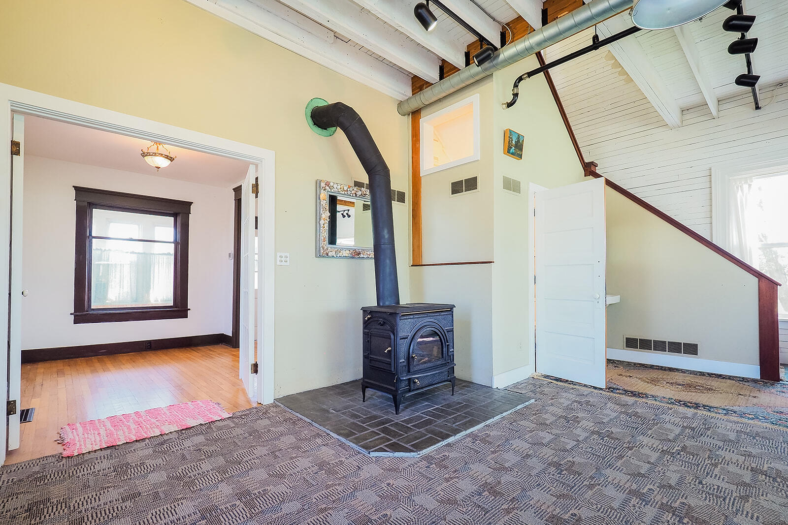 24 W Linden Street W Three Oaks MI 49128
