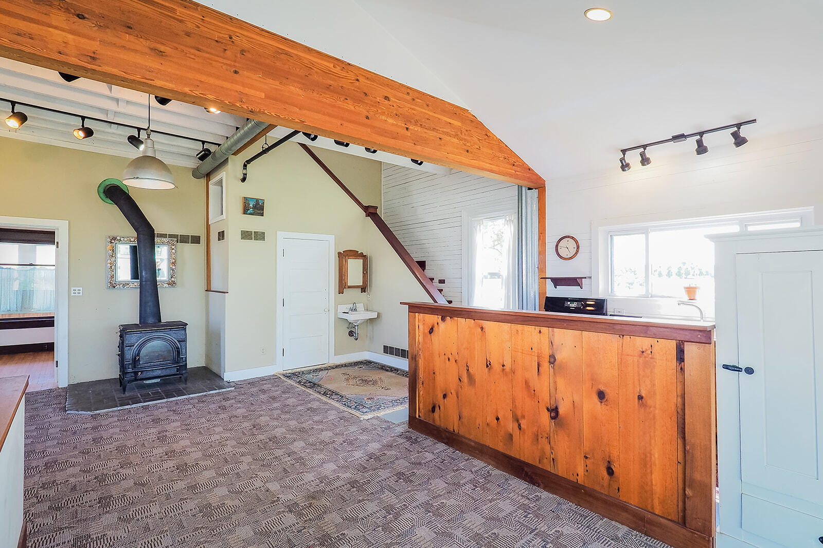 24 W Linden Street W Three Oaks MI 49128