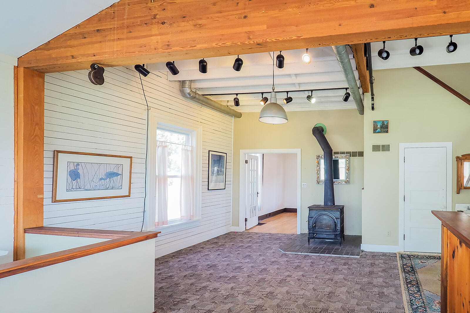 24 W Linden Street W Three Oaks MI 49128