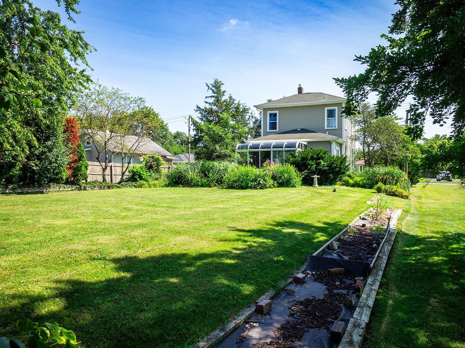 24 W Linden Street W Three Oaks MI 49128