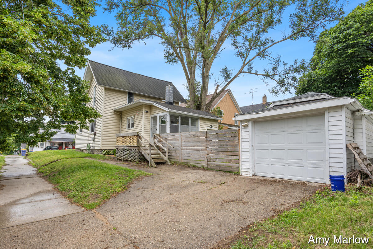 357 Quimby Street NE Grand Rapids MI 49505