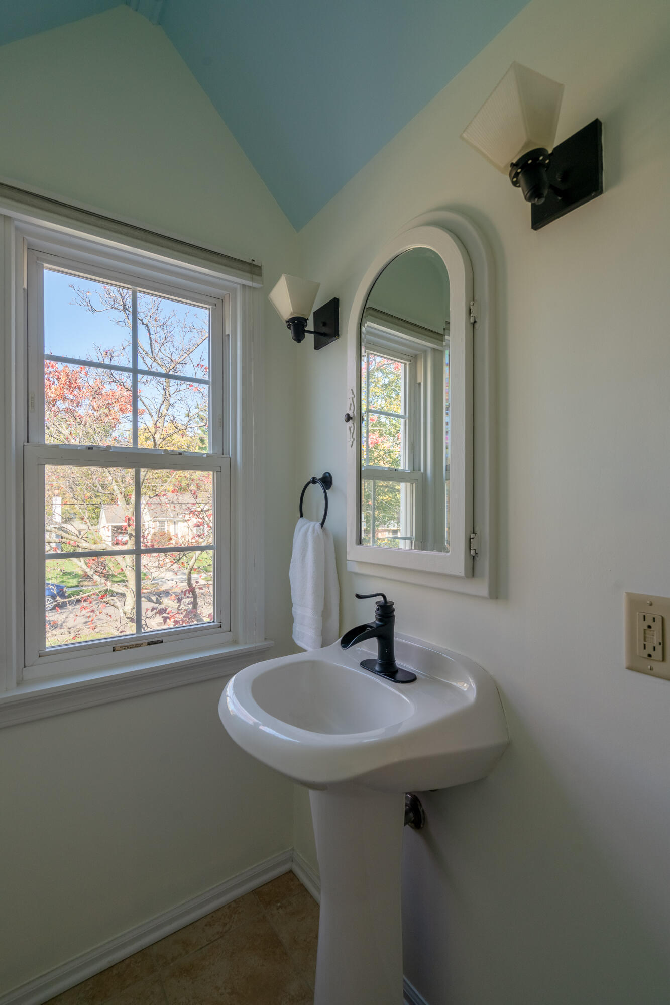 2338 Burchard Street SE East Grand Rapids MI 49506