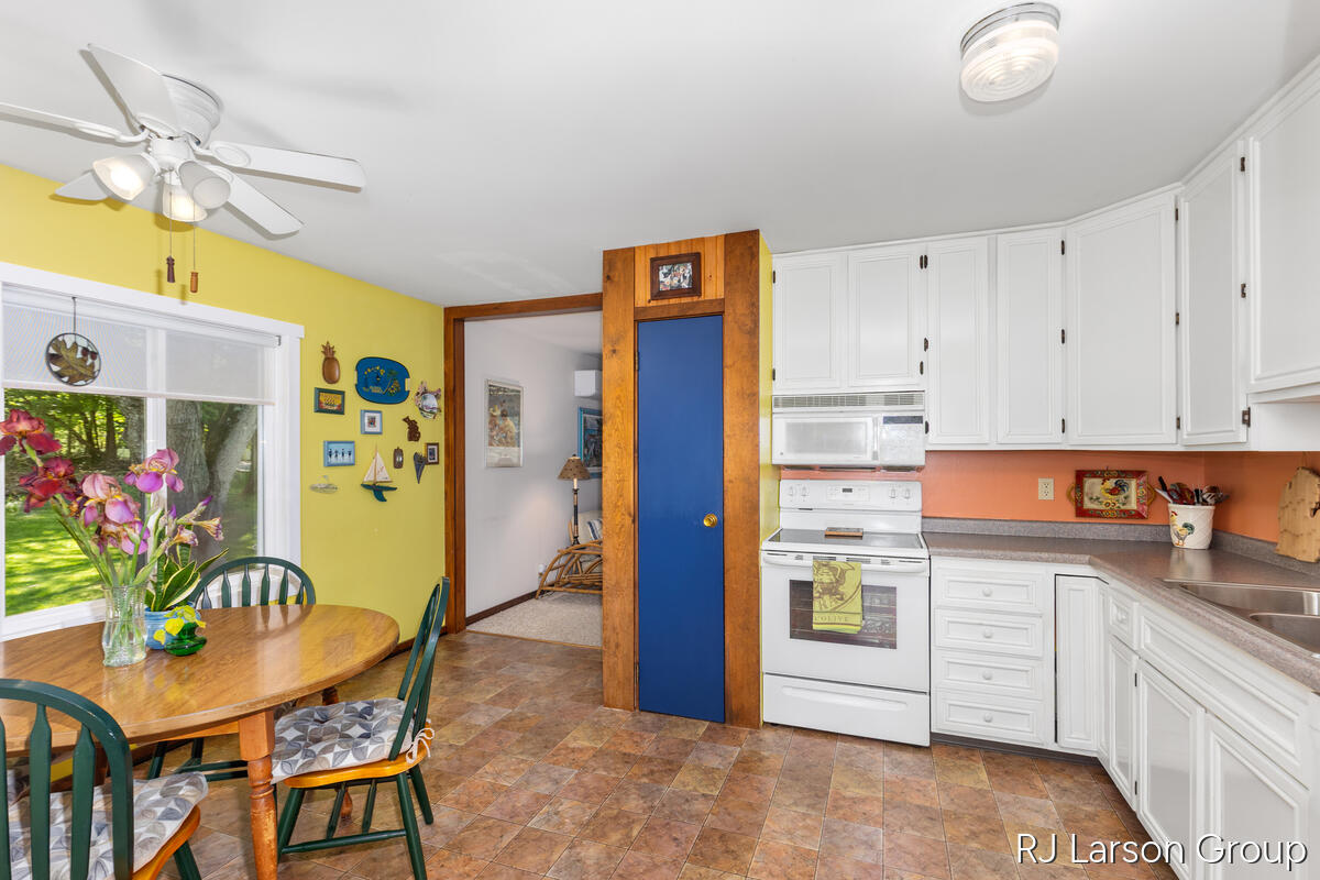 1027 Blue Star Highway South Haven MI 49090