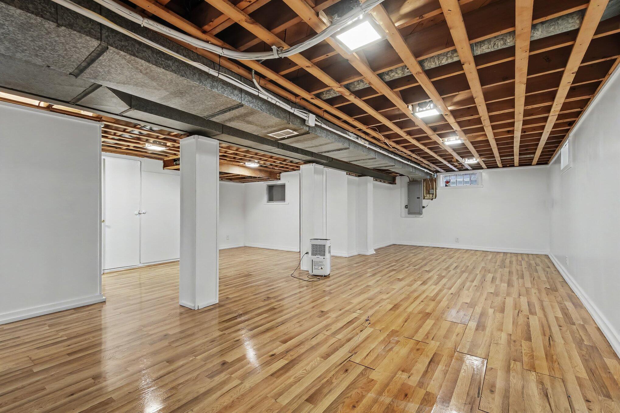 1532 Mayfield Avenue NE Grand Rapids MI 49505
