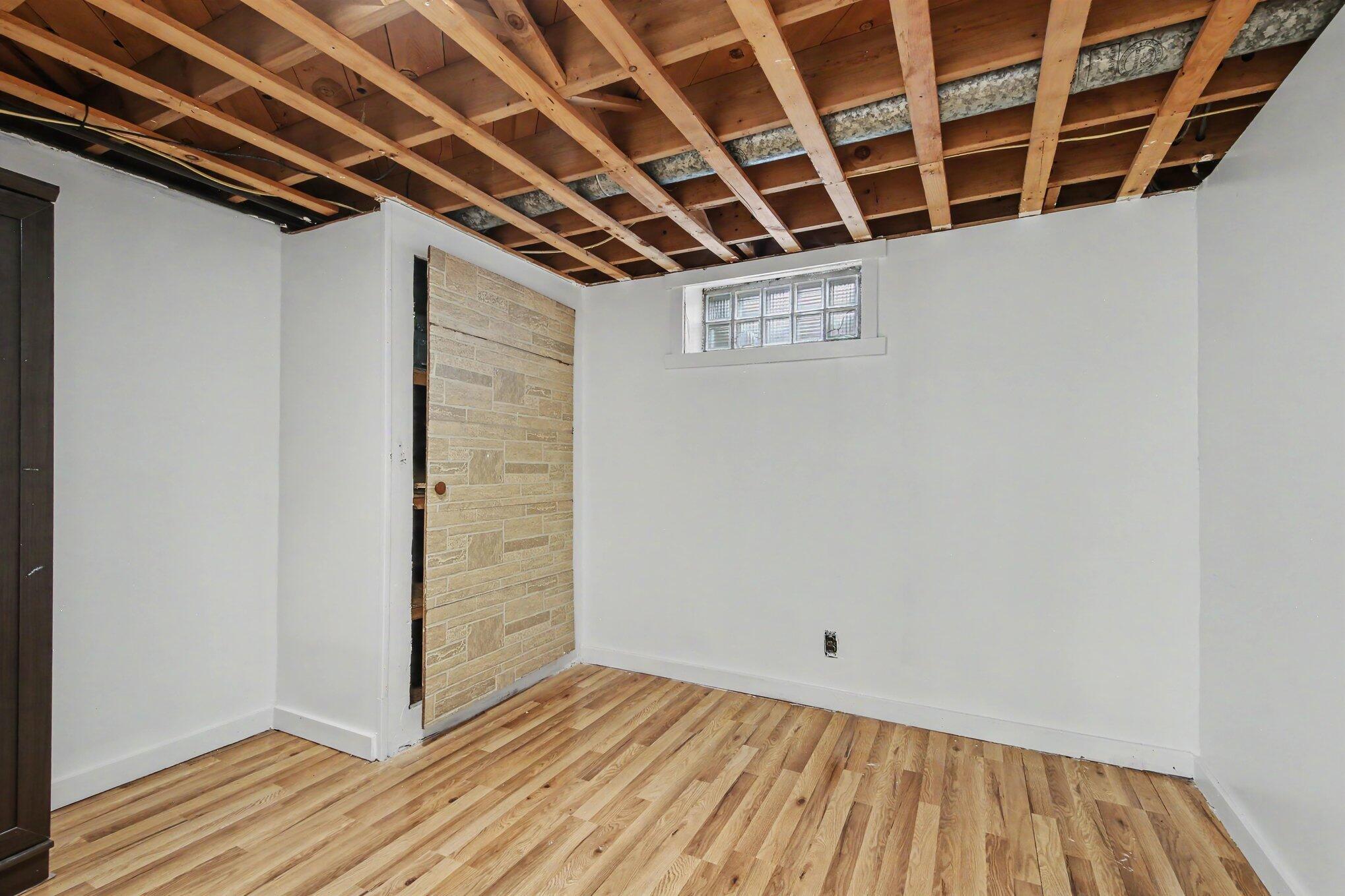 1532 Mayfield Avenue NE Grand Rapids MI 49505