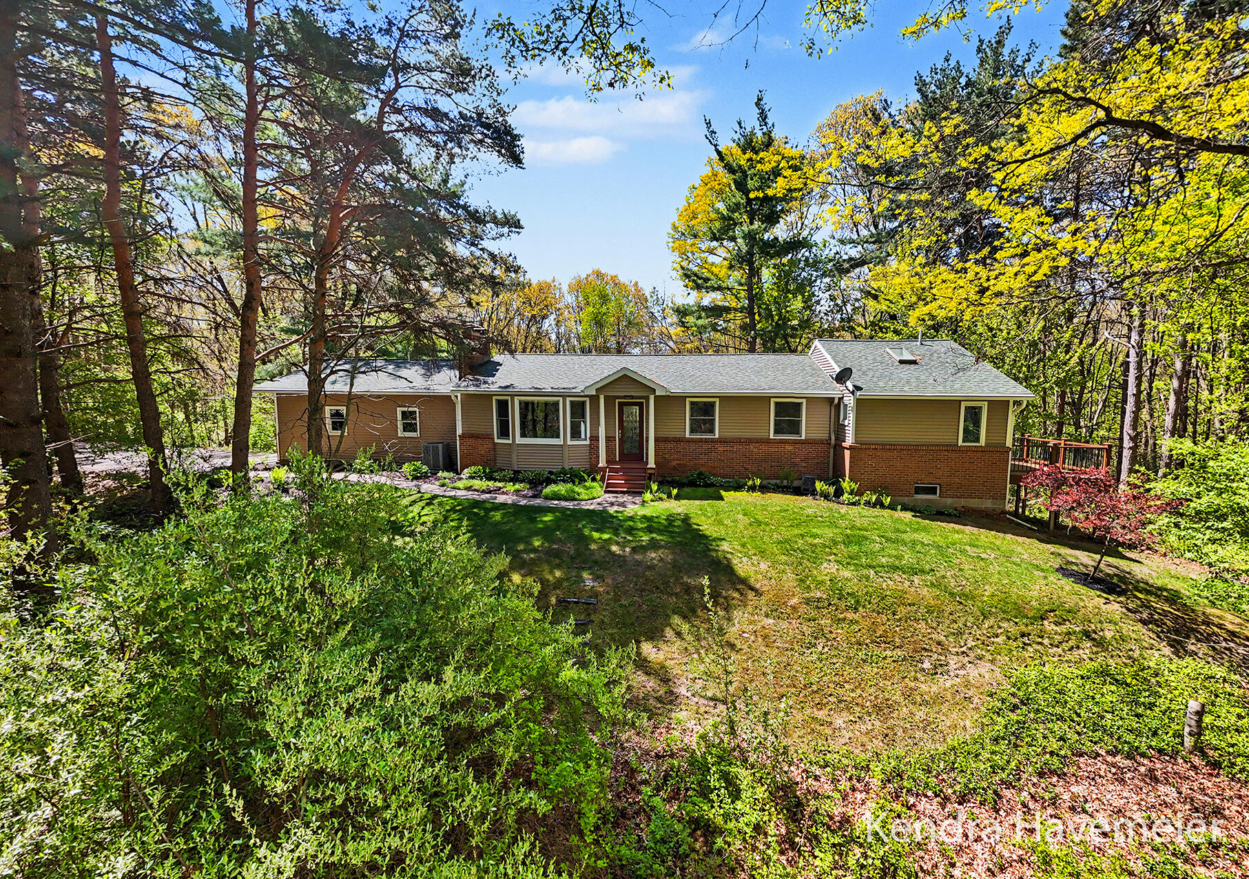 8261 Bush Drive NE Rockford MI 49341