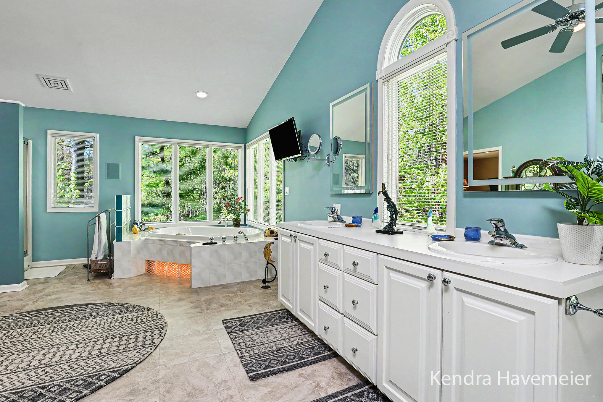 8261 Bush Drive NE Rockford MI 49341