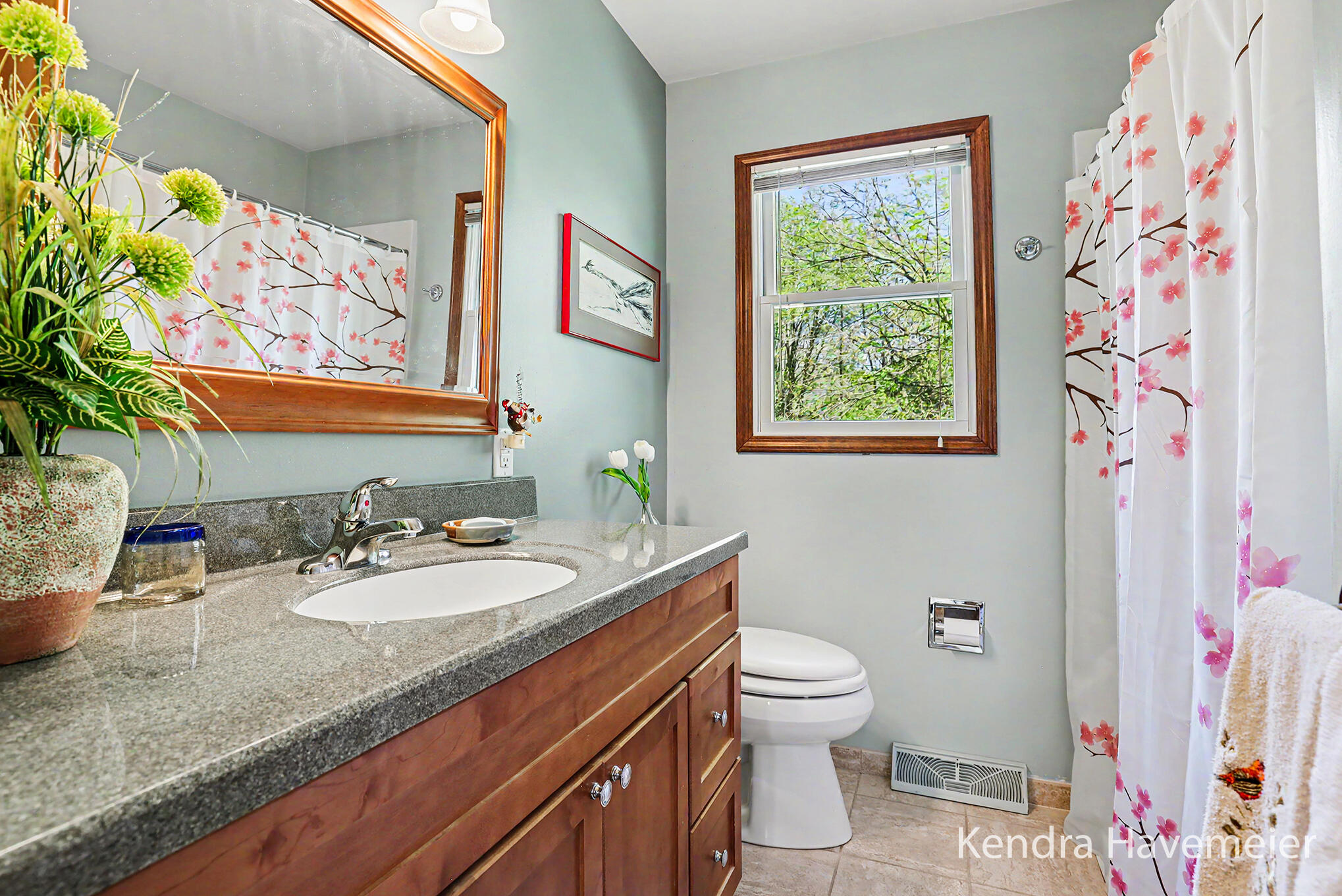 8261 Bush Drive NE Rockford MI 49341