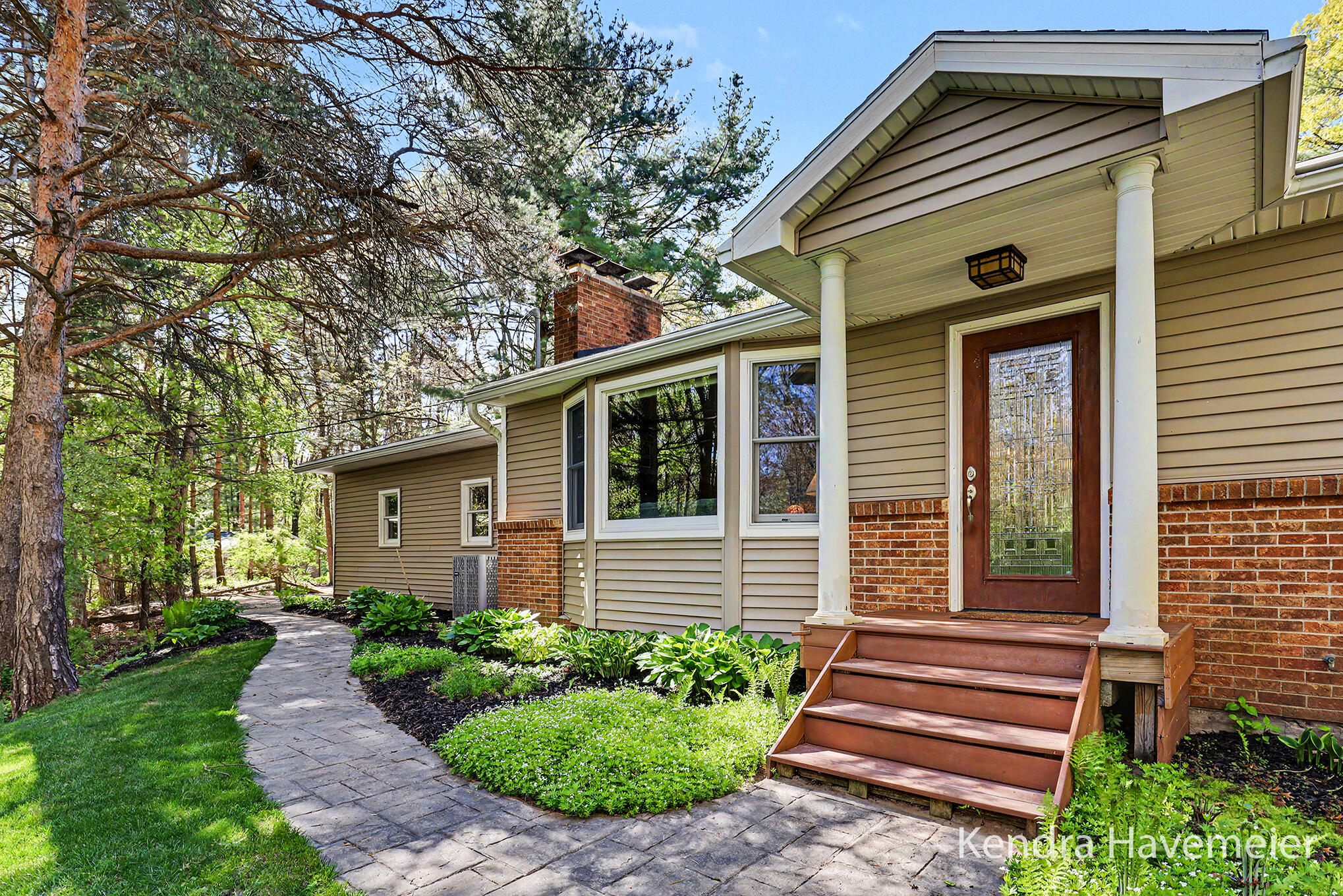 8261 Bush Drive NE Rockford MI 49341