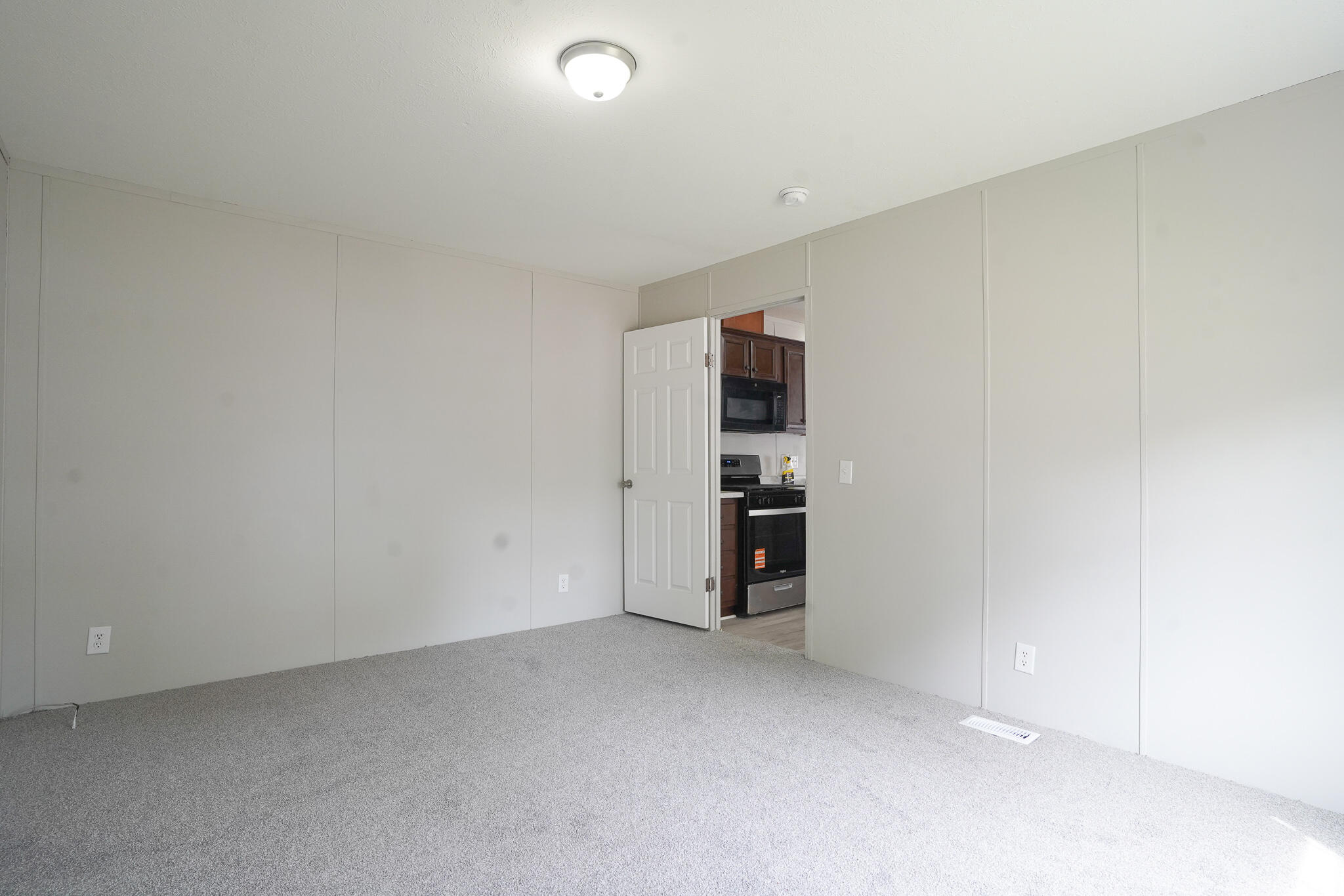 1906 Hawk Drive Kalamazoo MI 49008