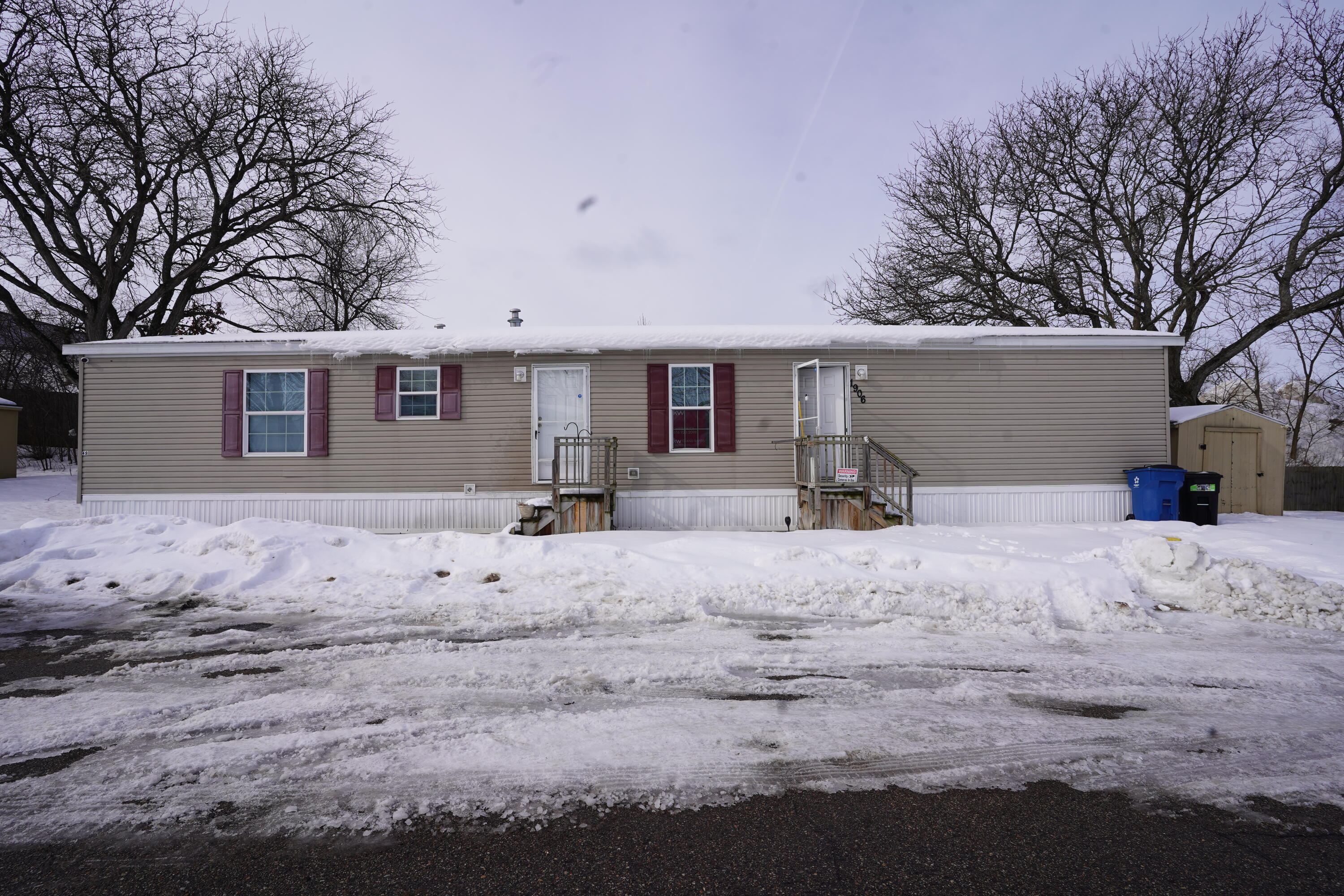 1906 Hawk Drive Kalamazoo MI 49008
