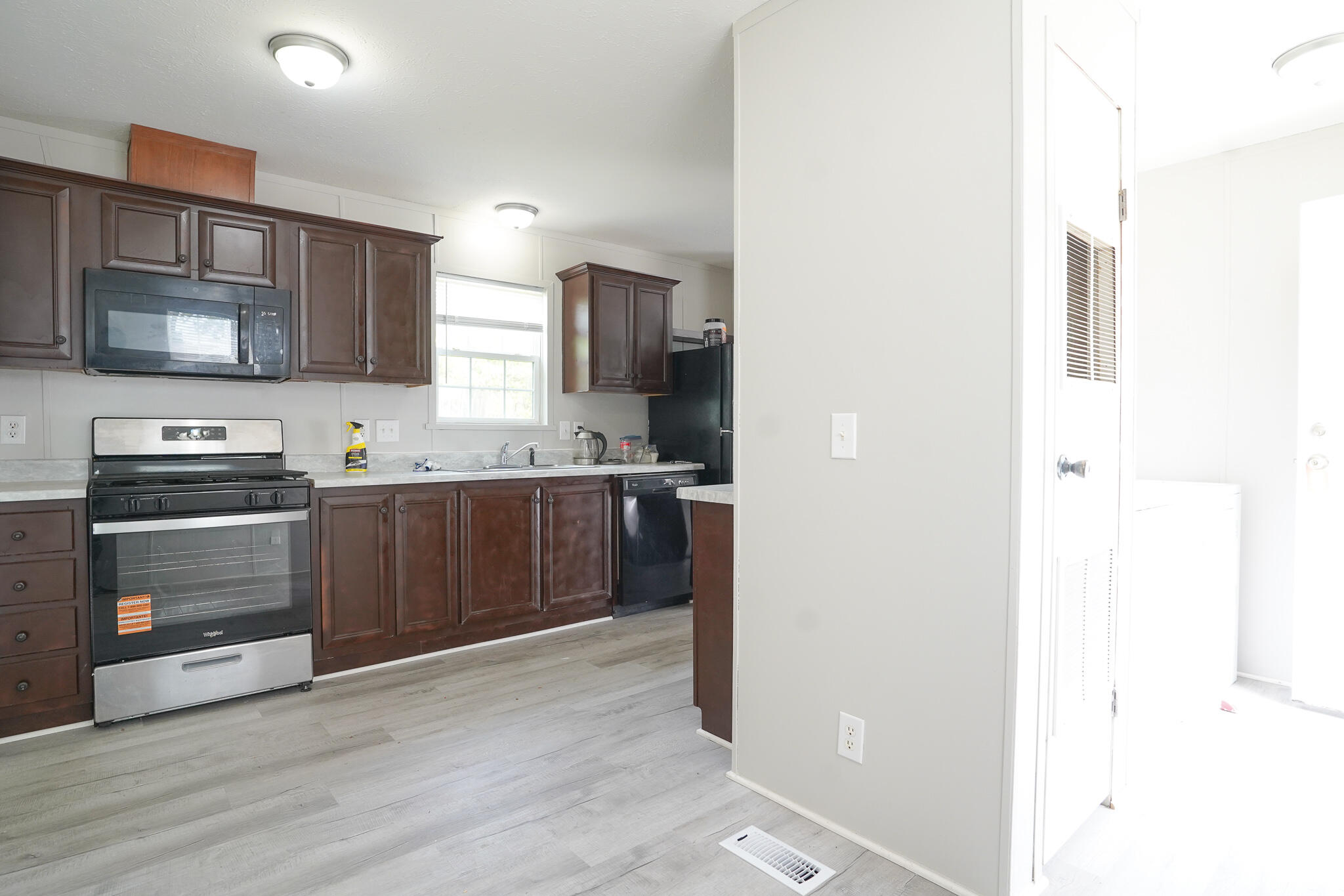 1906 Hawk Drive Kalamazoo MI 49008