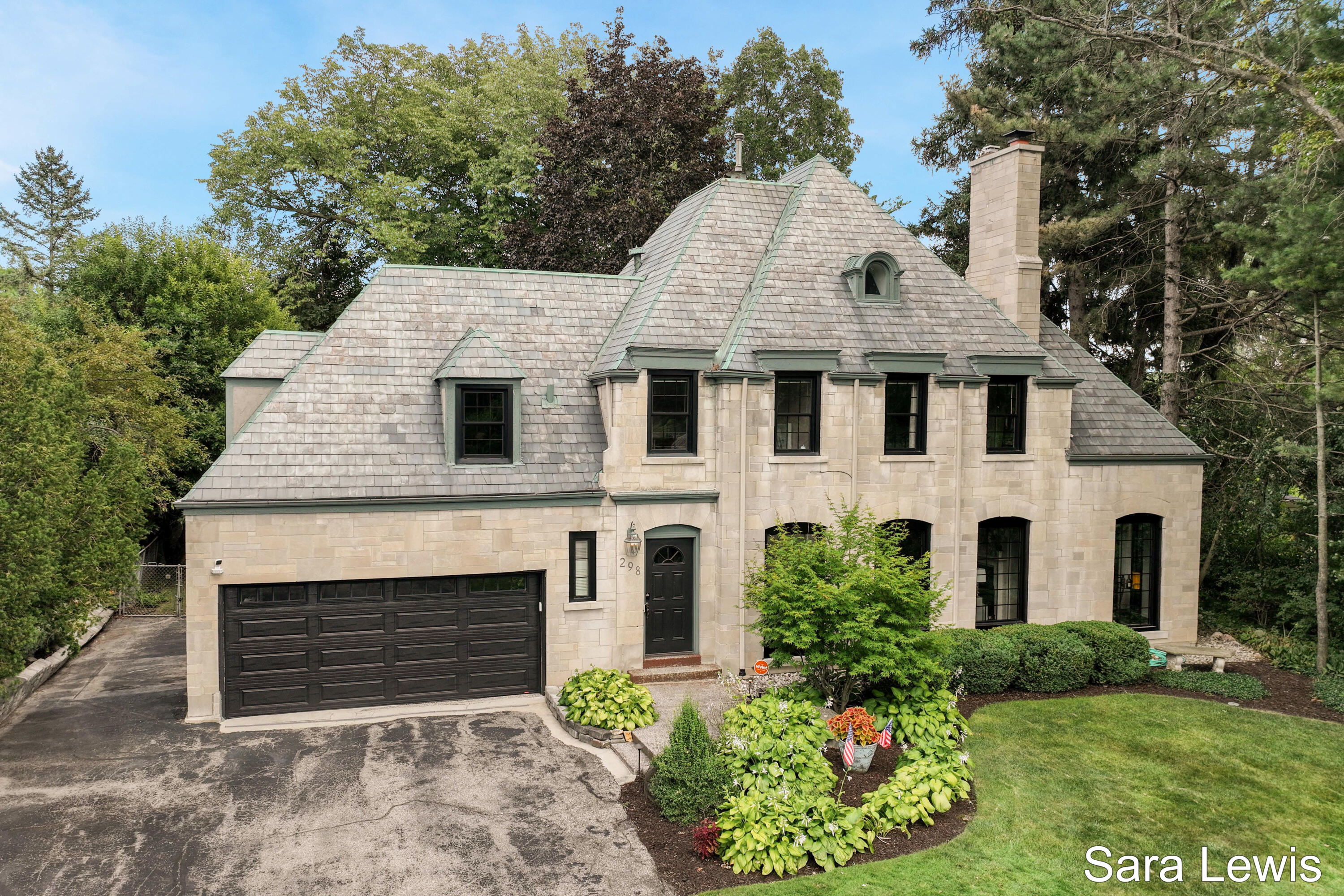 298 Morningside Drive SE Grand Rapids MI 49506