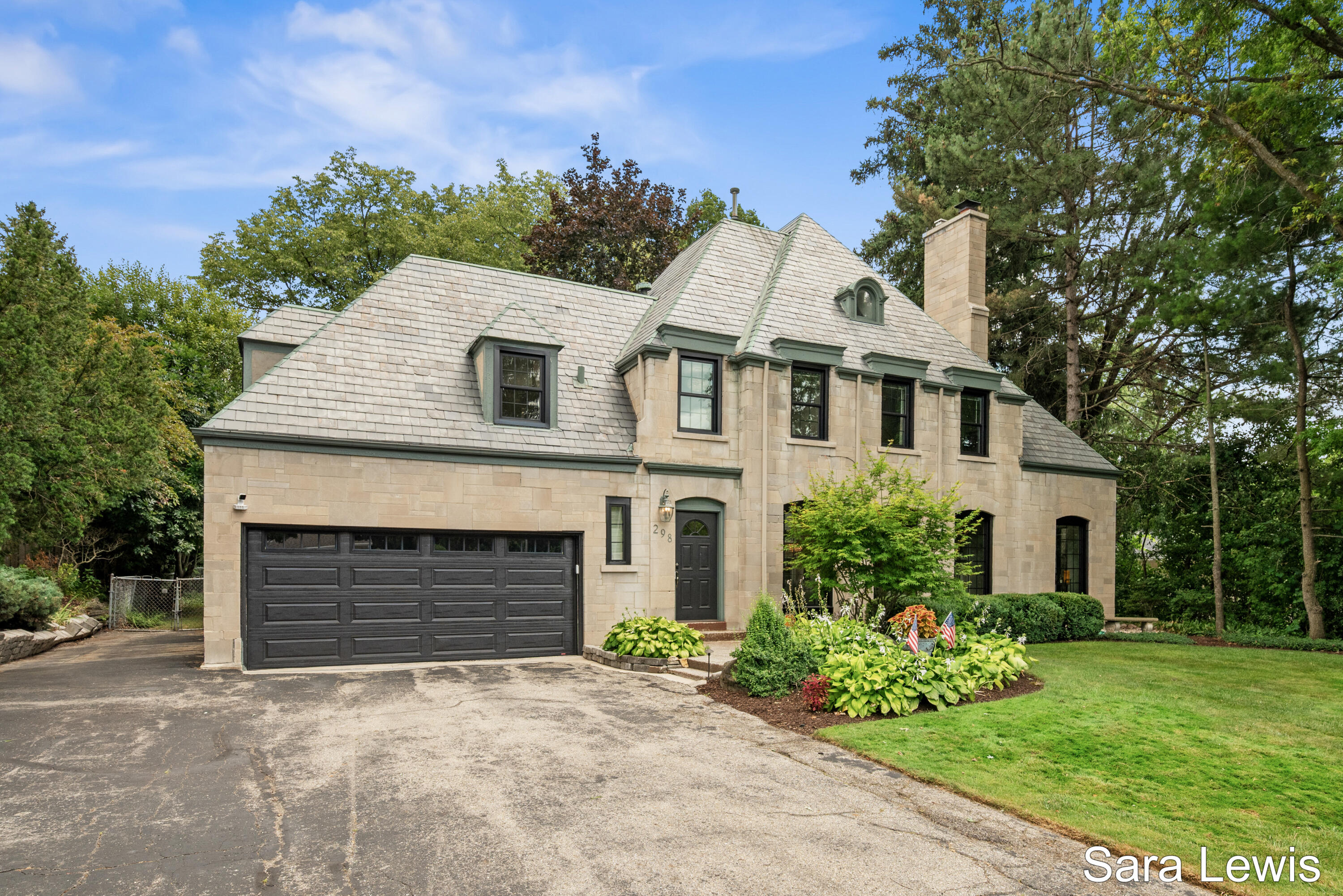 298 Morningside Drive SE Grand Rapids MI 49506