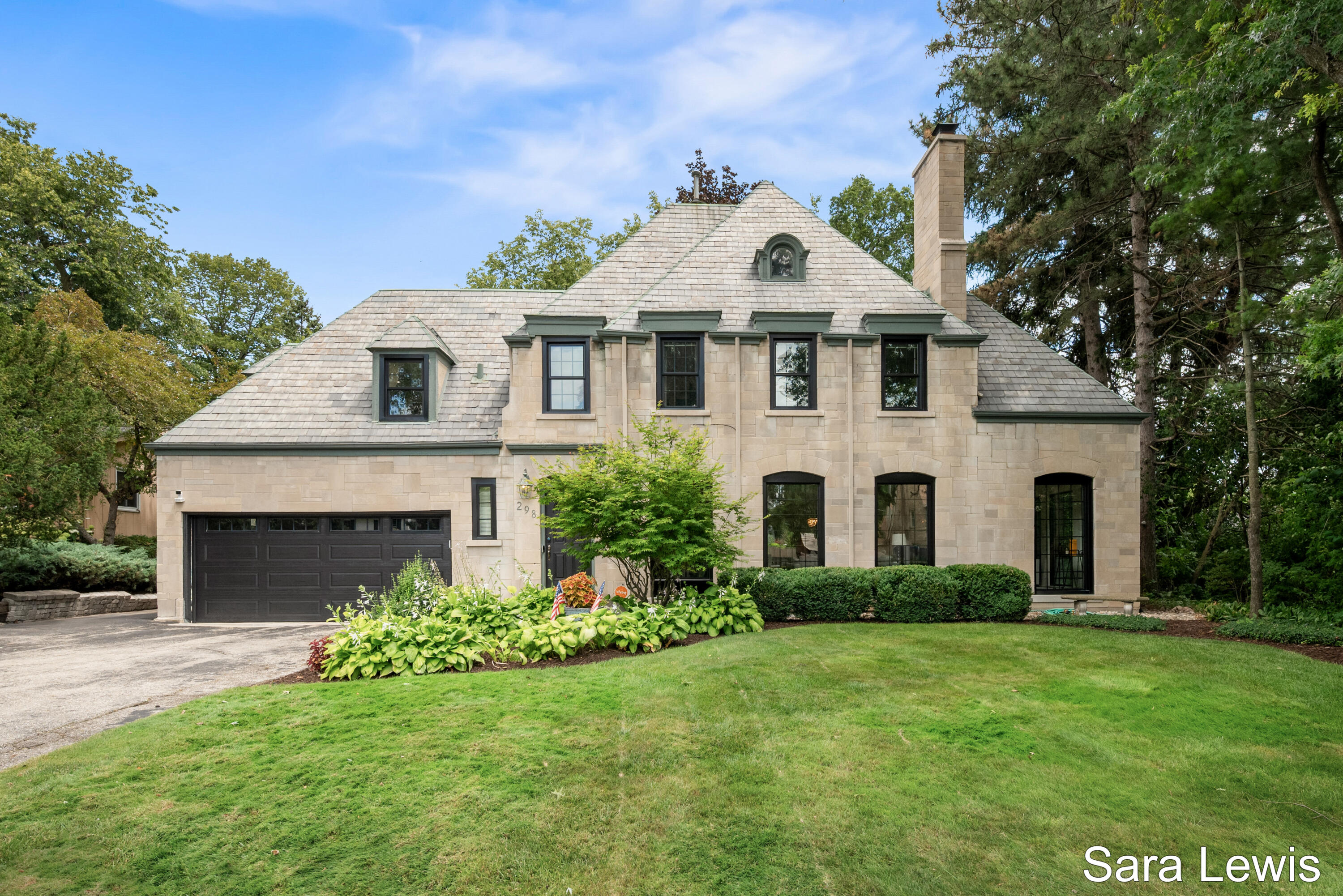 298 Morningside Drive SE Grand Rapids MI 49506