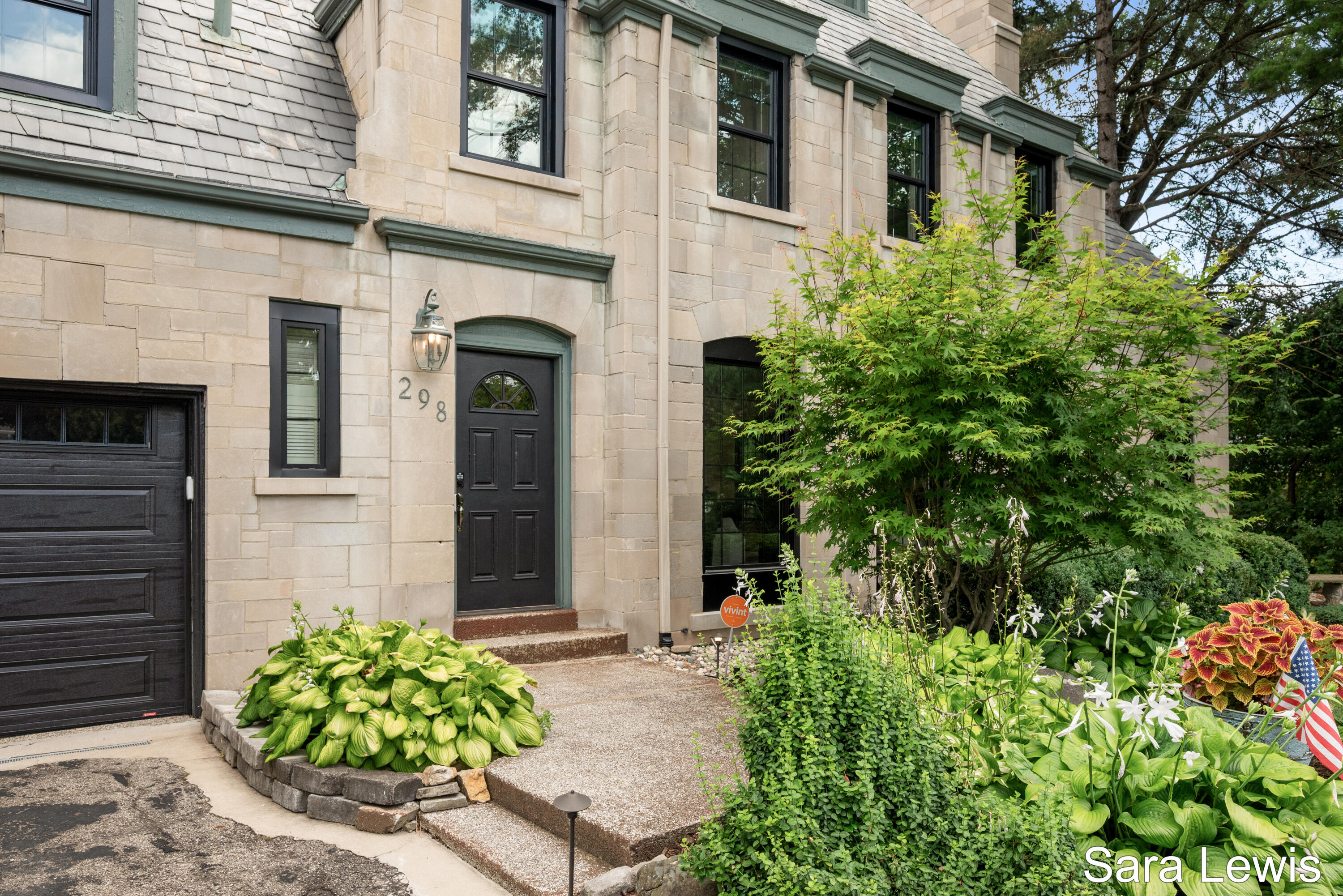 298 Morningside Drive SE Grand Rapids MI 49506