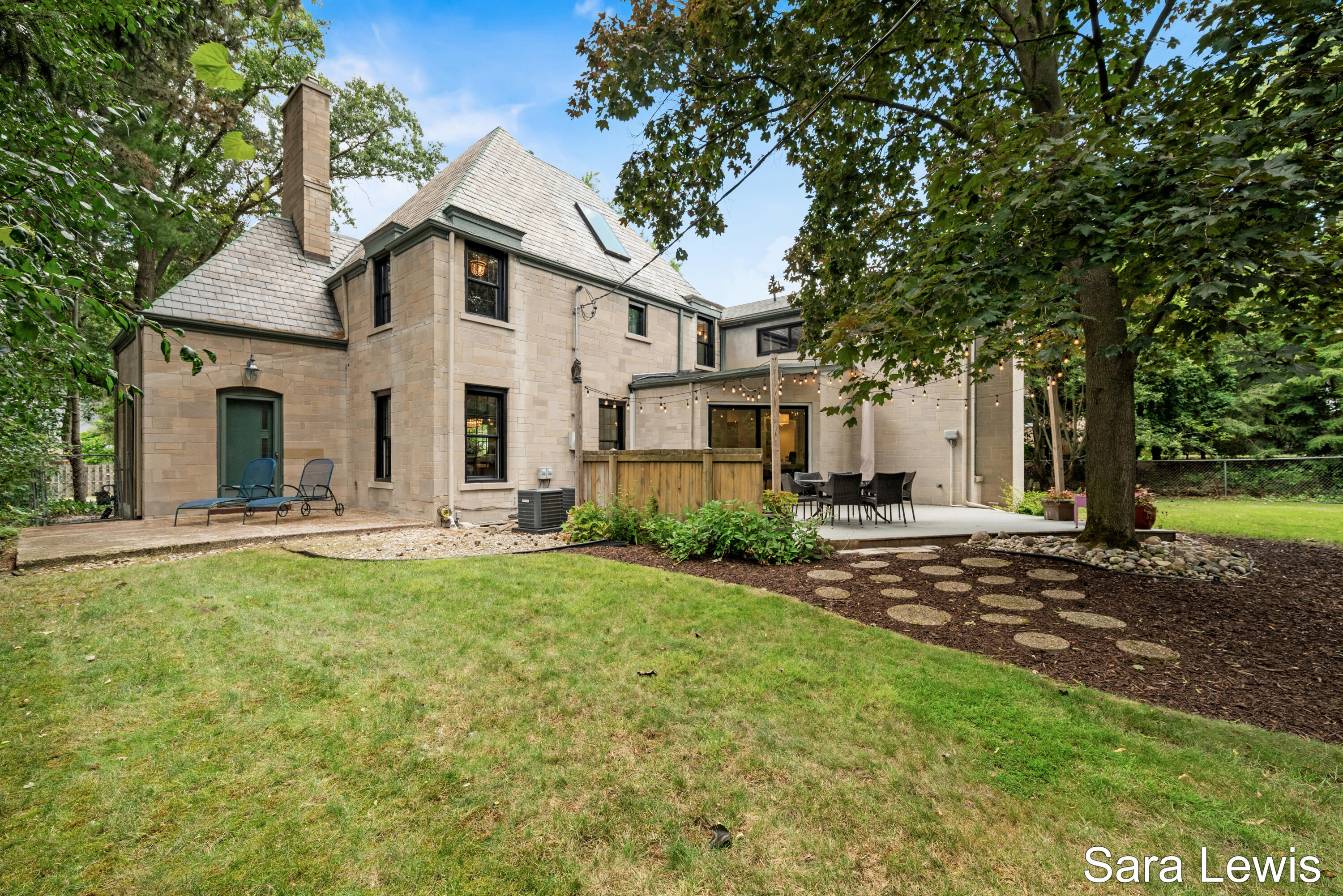 298 Morningside Drive SE Grand Rapids MI 49506