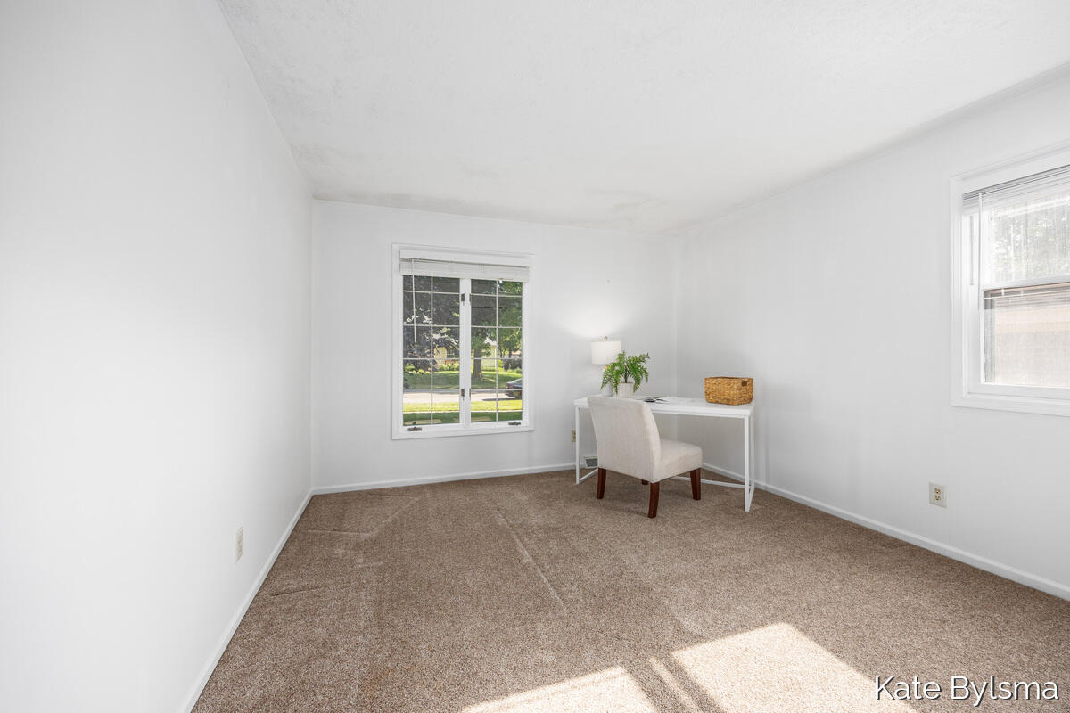 718 3 Mile Road NE Grand Rapids MI 49505