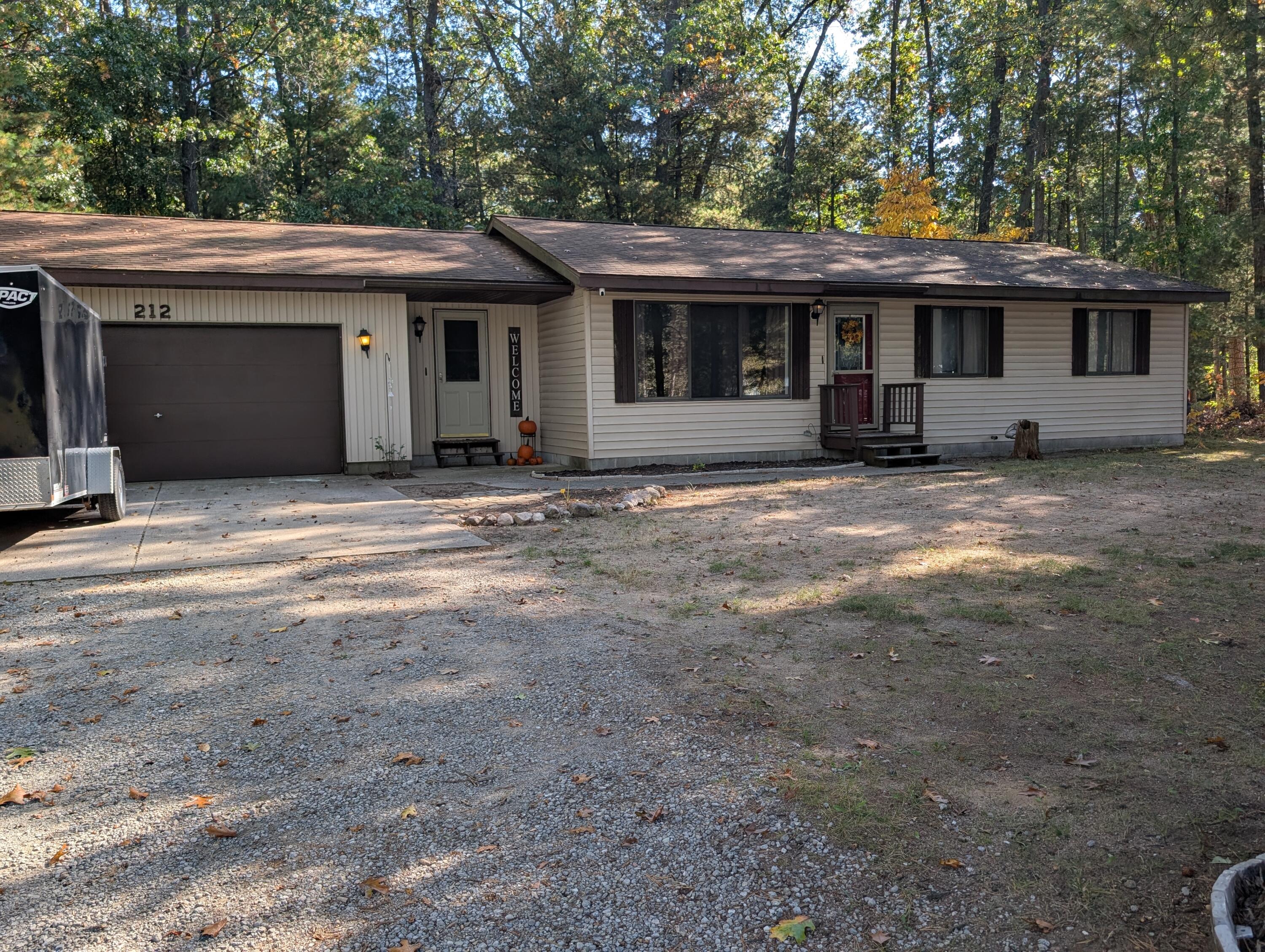 212 S Broton Road Muskegon MI 49442