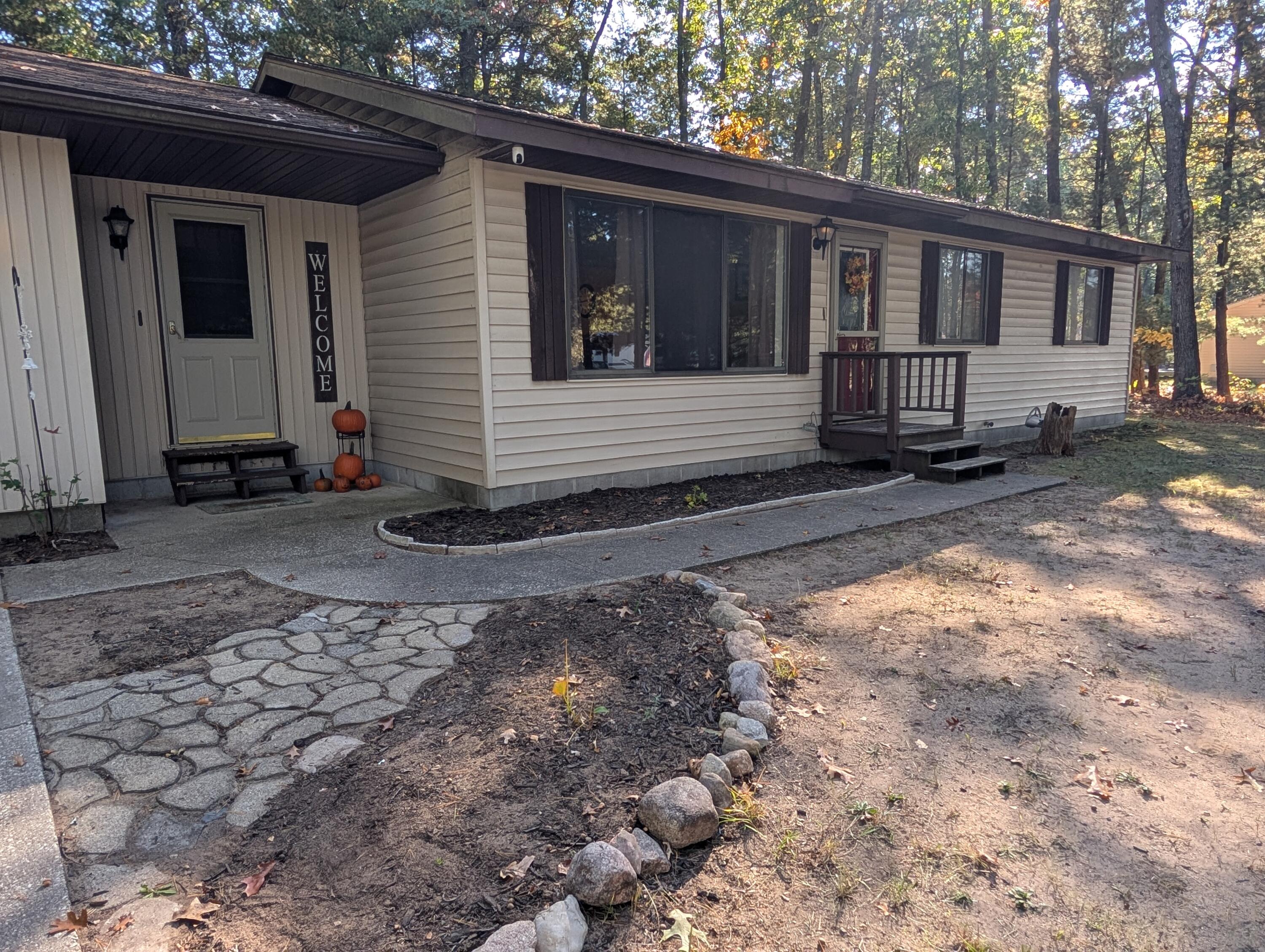212 S Broton Road Muskegon MI 49442