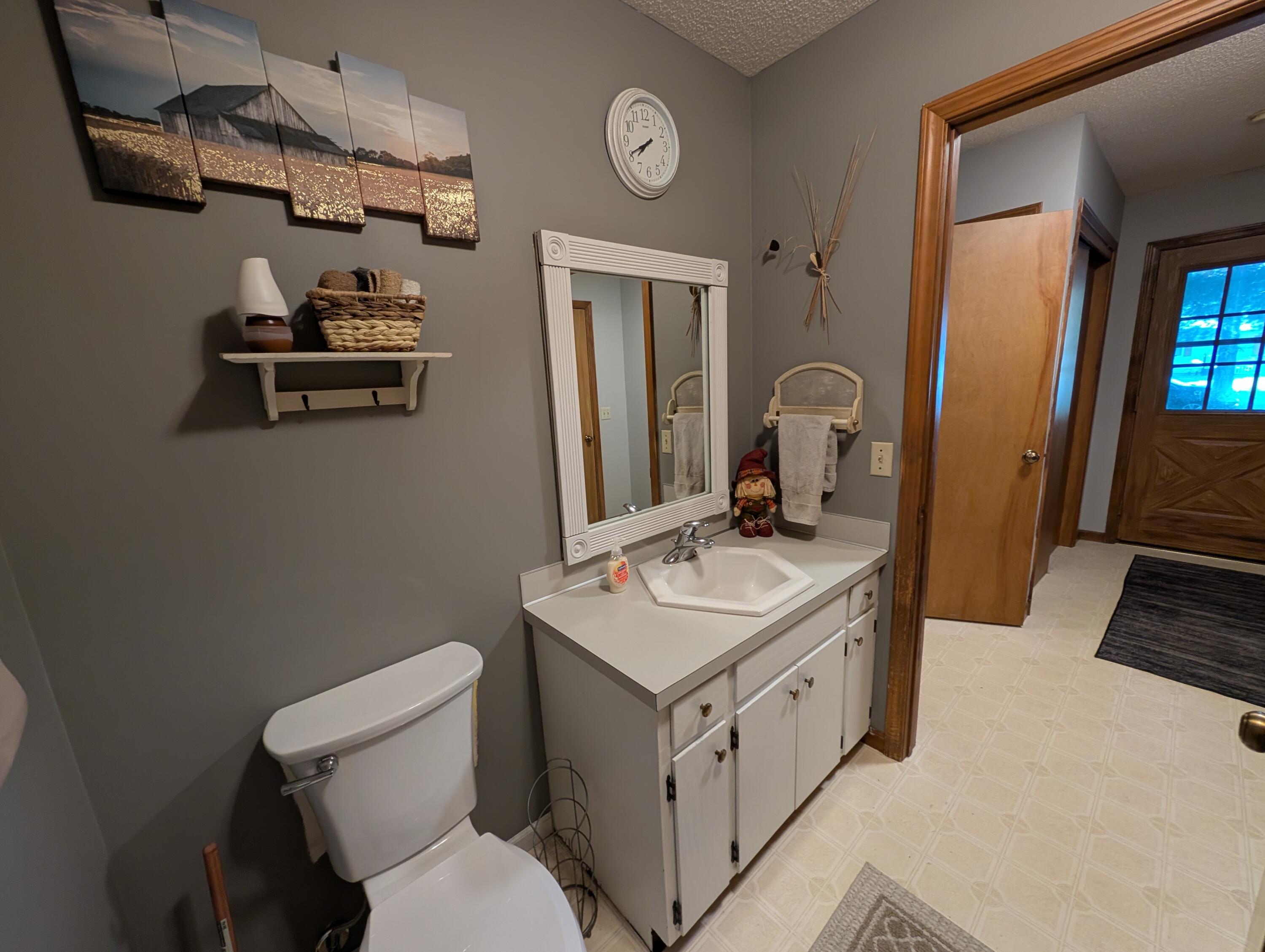 212 S Broton Road Muskegon MI 49442