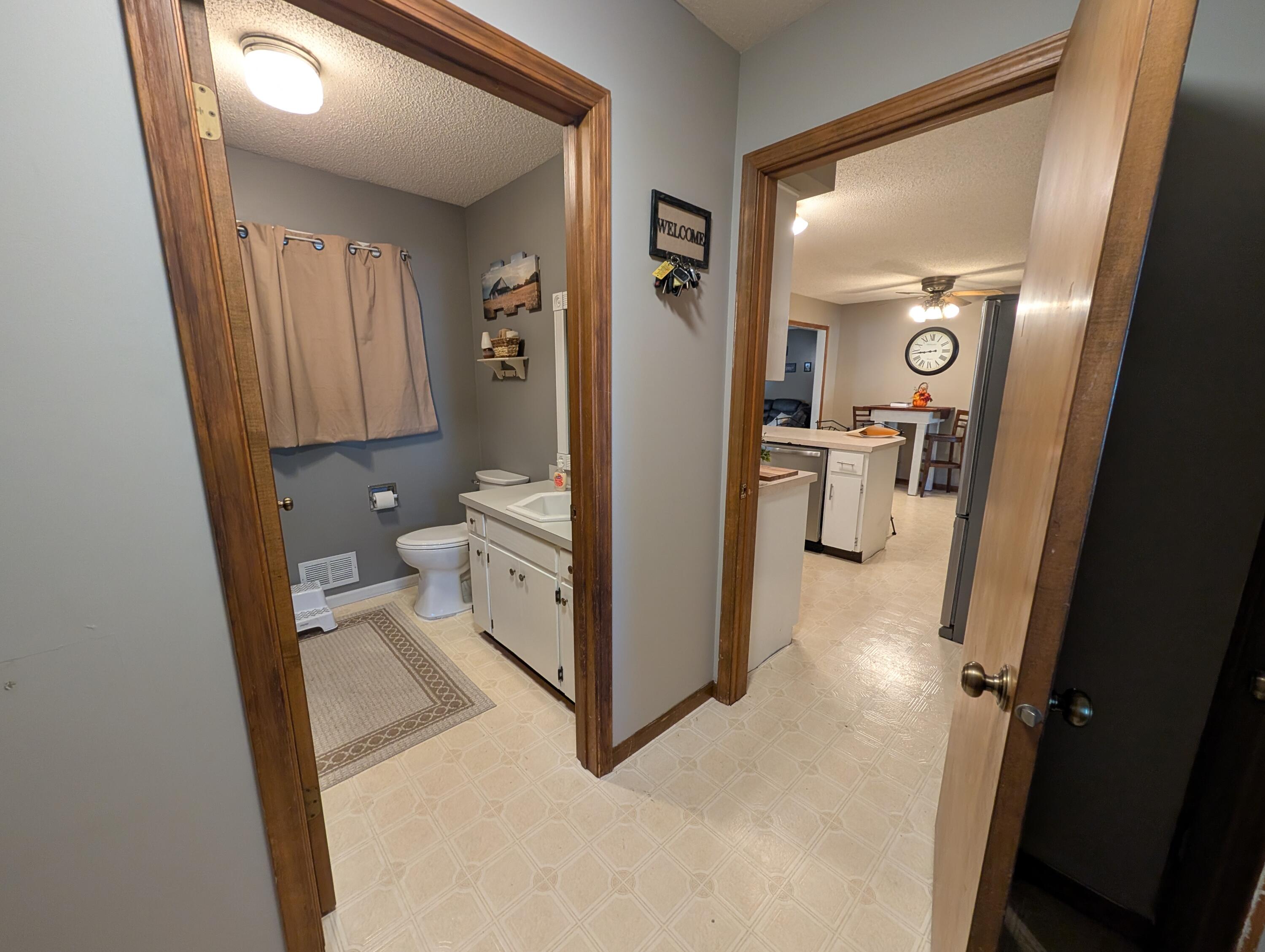 212 S Broton Road Muskegon MI 49442
