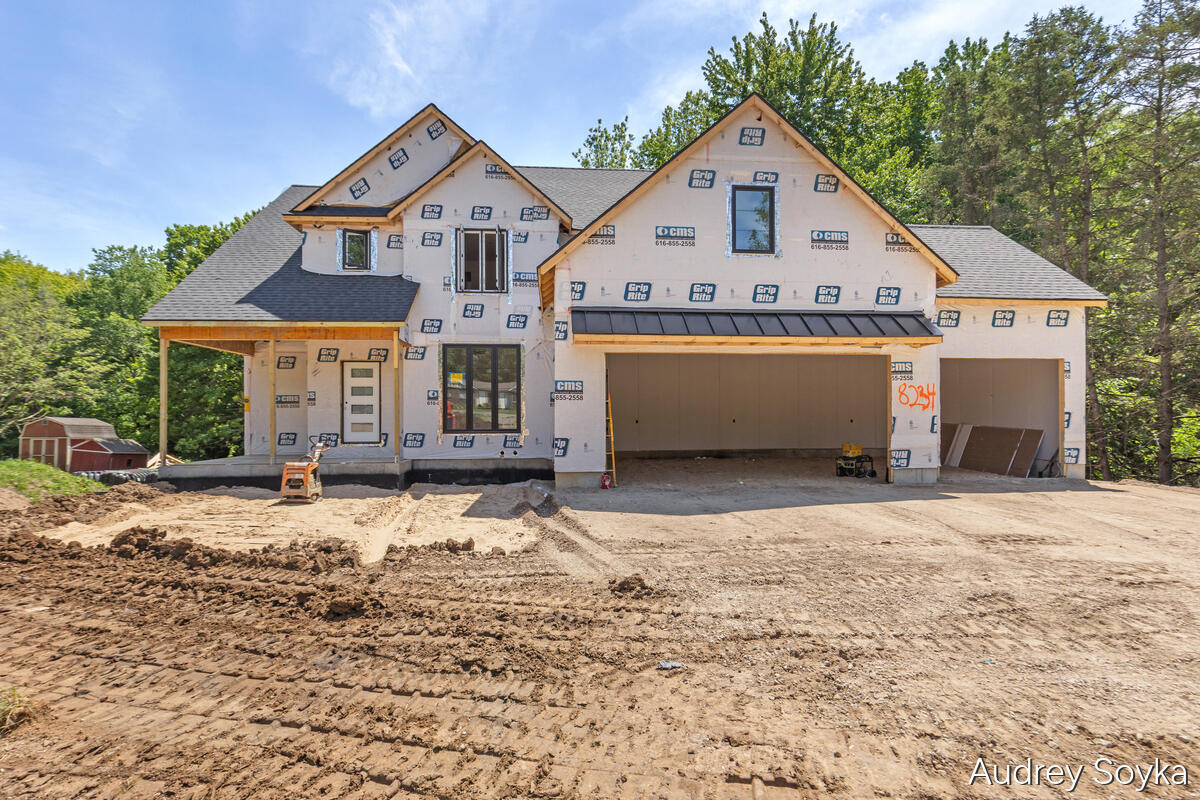 8234 Cascade Road SE Ada MI 49301