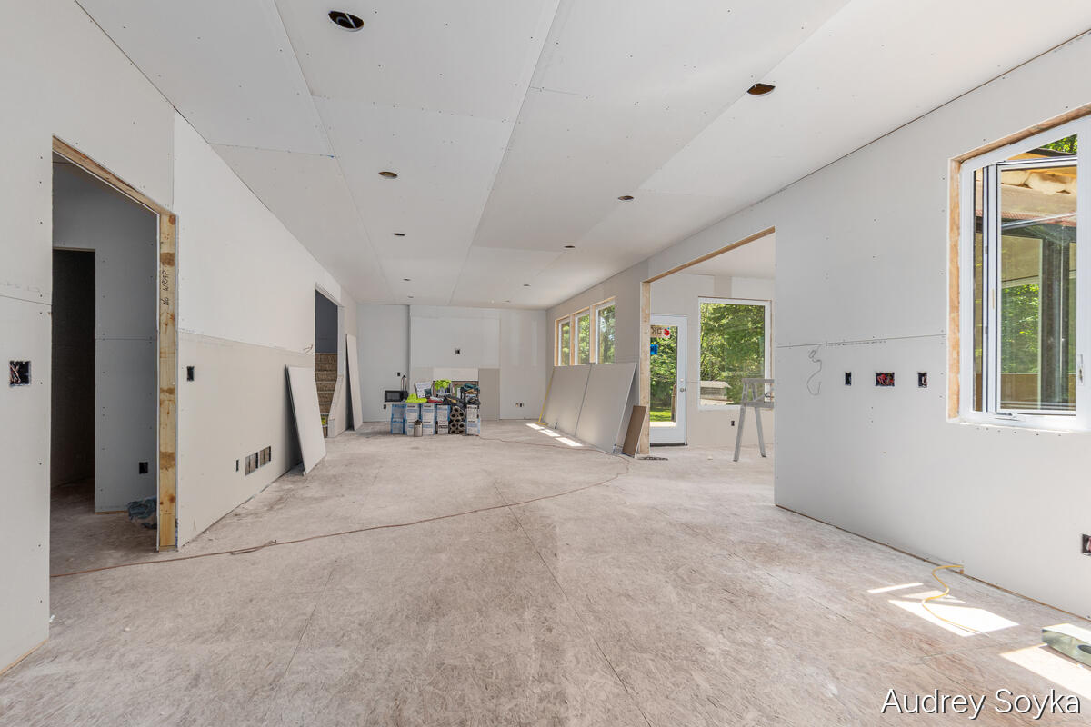 8234 Cascade Road SE Ada MI 49301