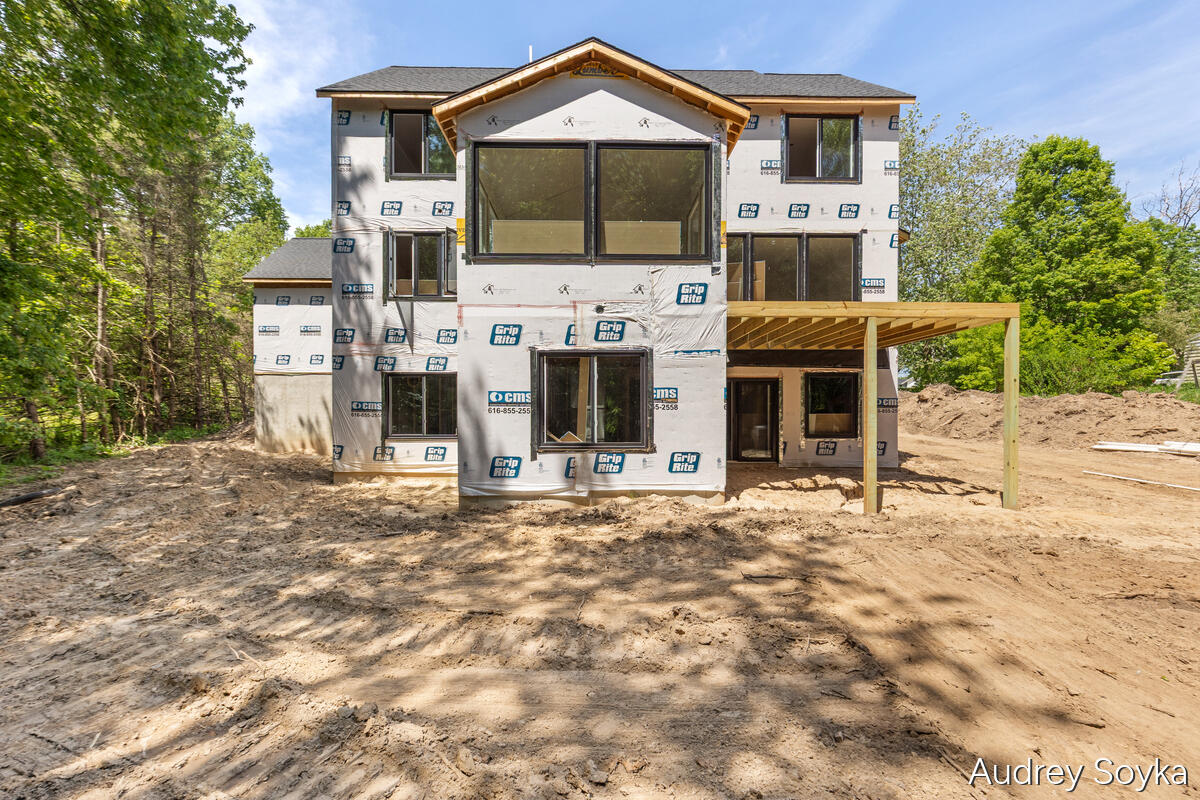 8234 Cascade Road SE Ada MI 49301