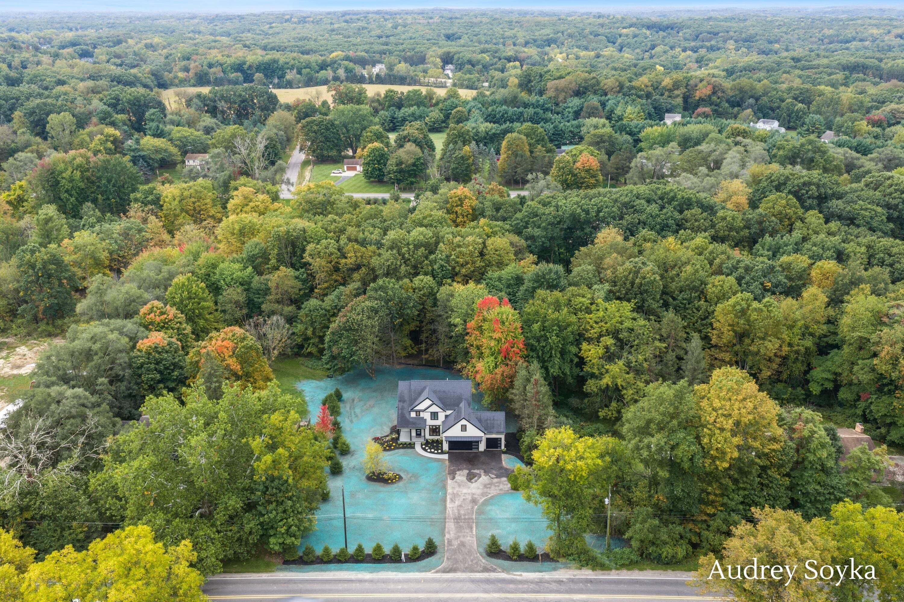 8234 Cascade Road SE Ada MI 49301