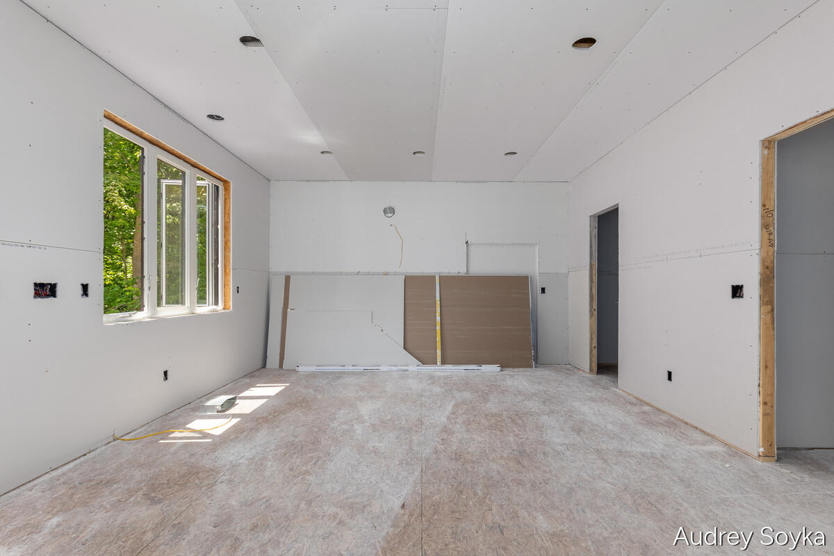 8234 Cascade Road SE Ada MI 49301